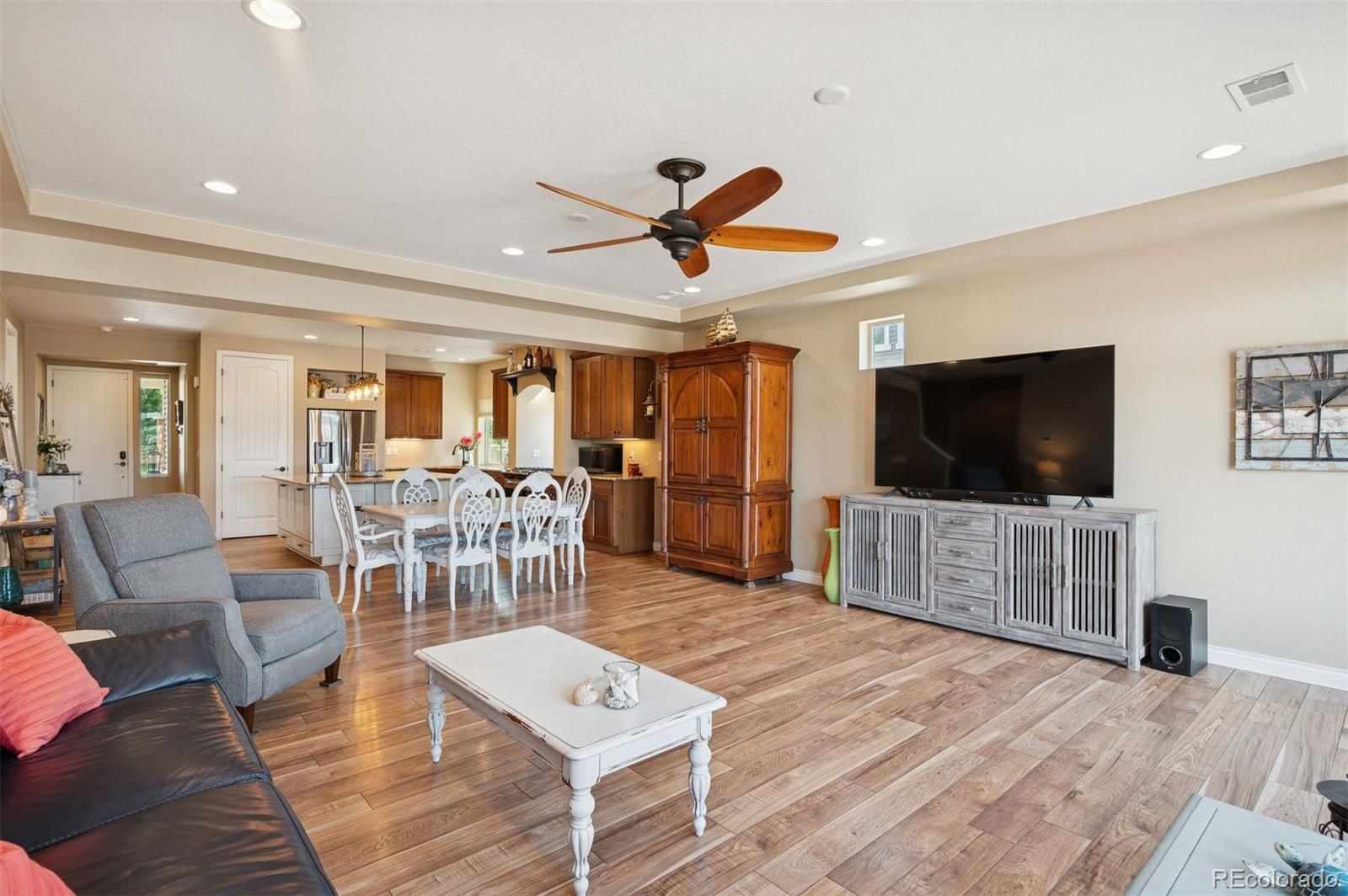 MLS Image #11 for 19517 e 55th avenue,denver, Colorado