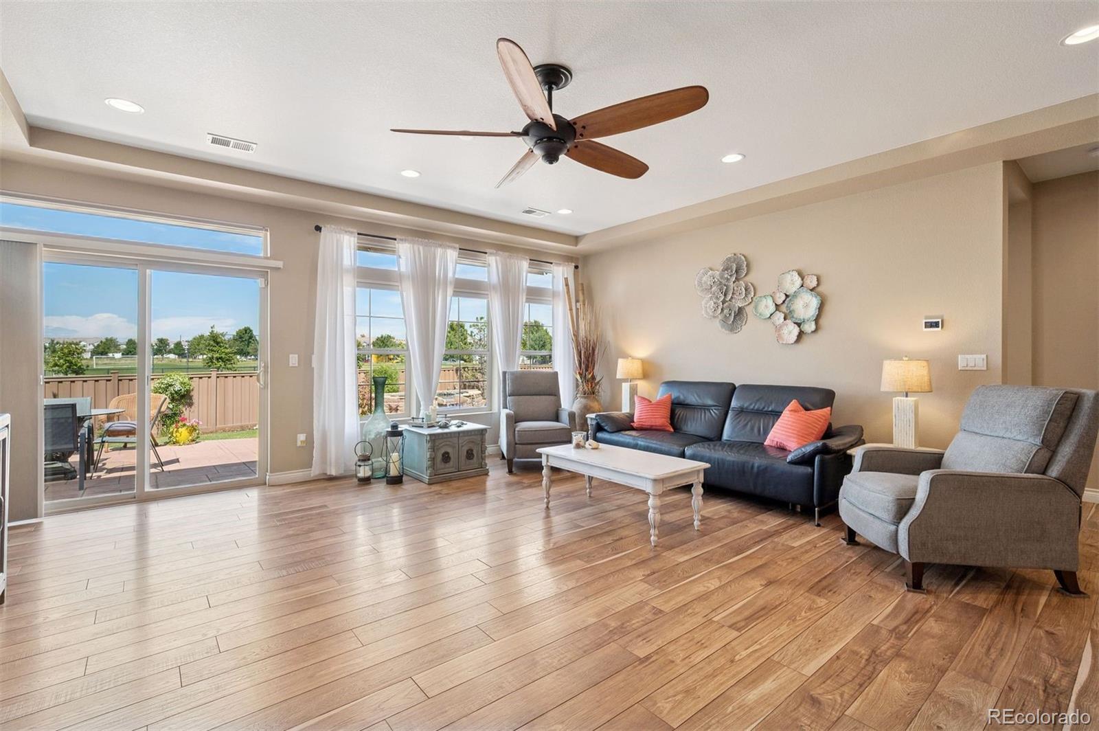 MLS Image #13 for 19517 e 55th avenue,denver, Colorado