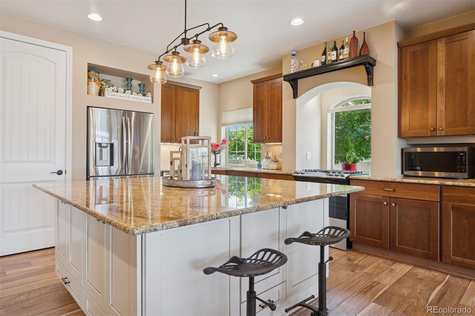 MLS Image #4 for 19517 e 55th avenue,denver, Colorado