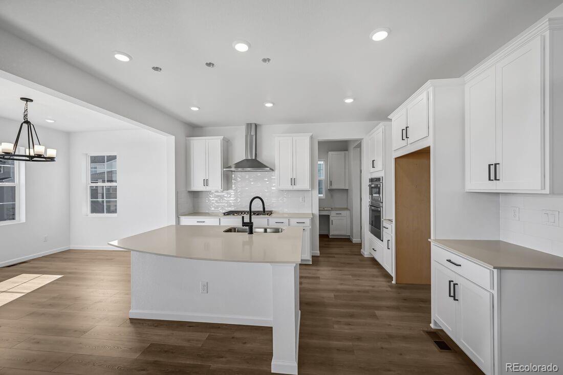 MLS Image #2 for 8800  whiteclover street,littleton, Colorado
