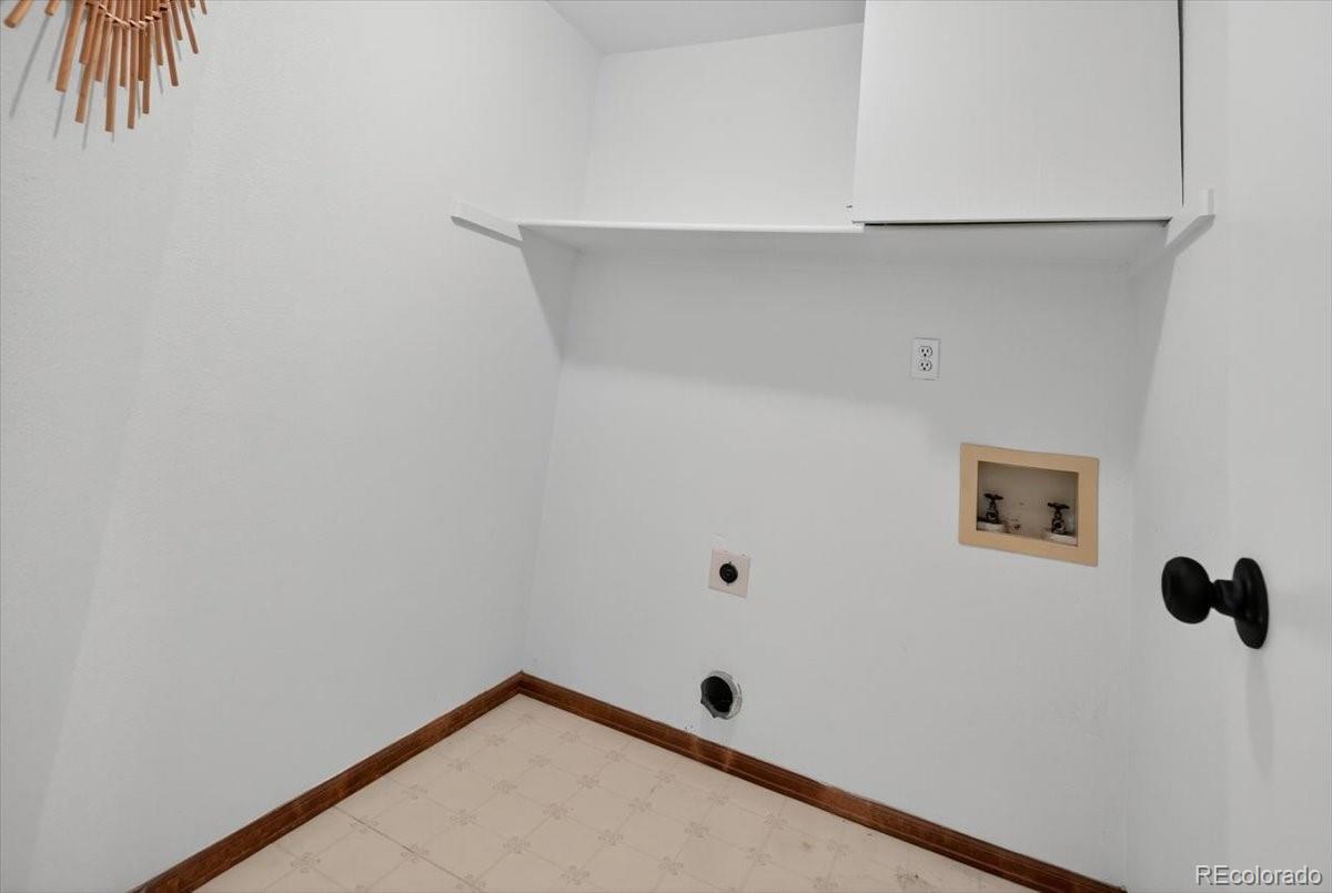 MLS Image #21 for 2556 w 110th place,denver, Colorado