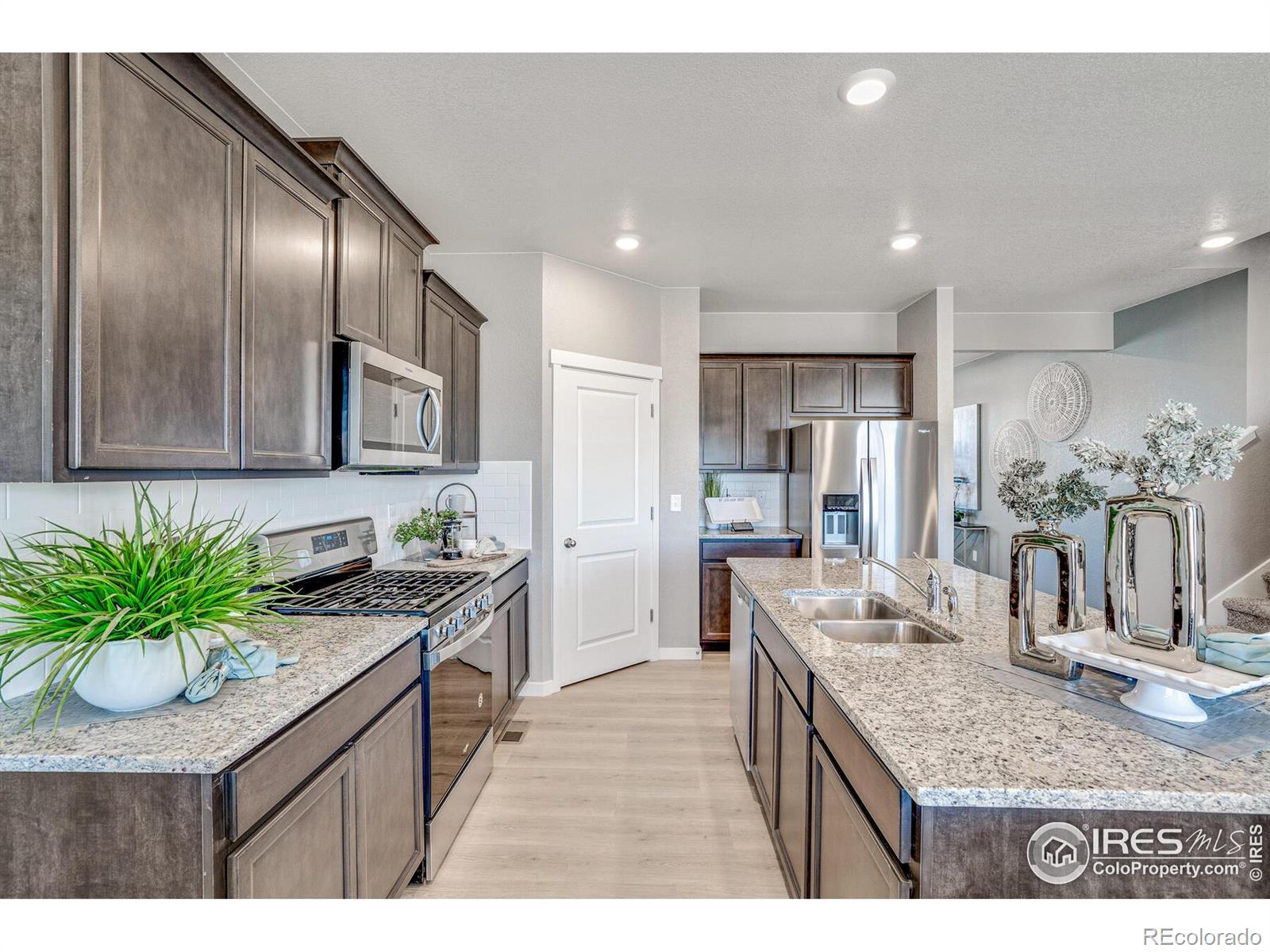 MLS Image #12 for 946  london way,severance, Colorado