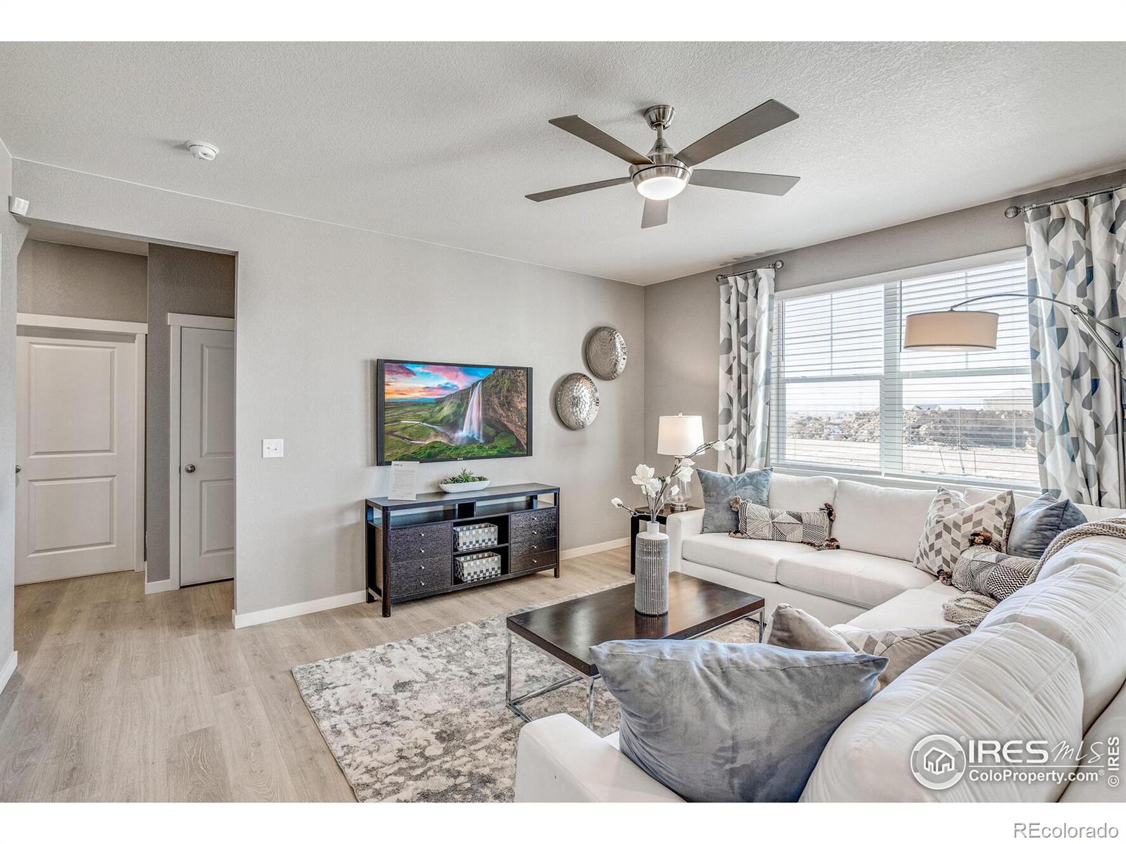 MLS Image #5 for 946  london way,severance, Colorado