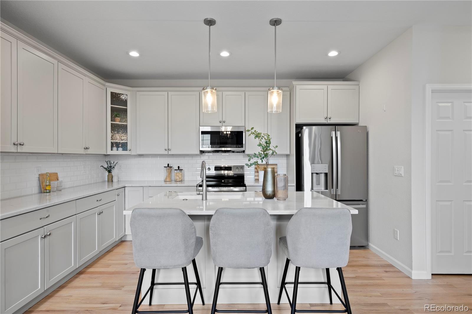 MLS Image #4 for 2445  xanthia street,denver, Colorado