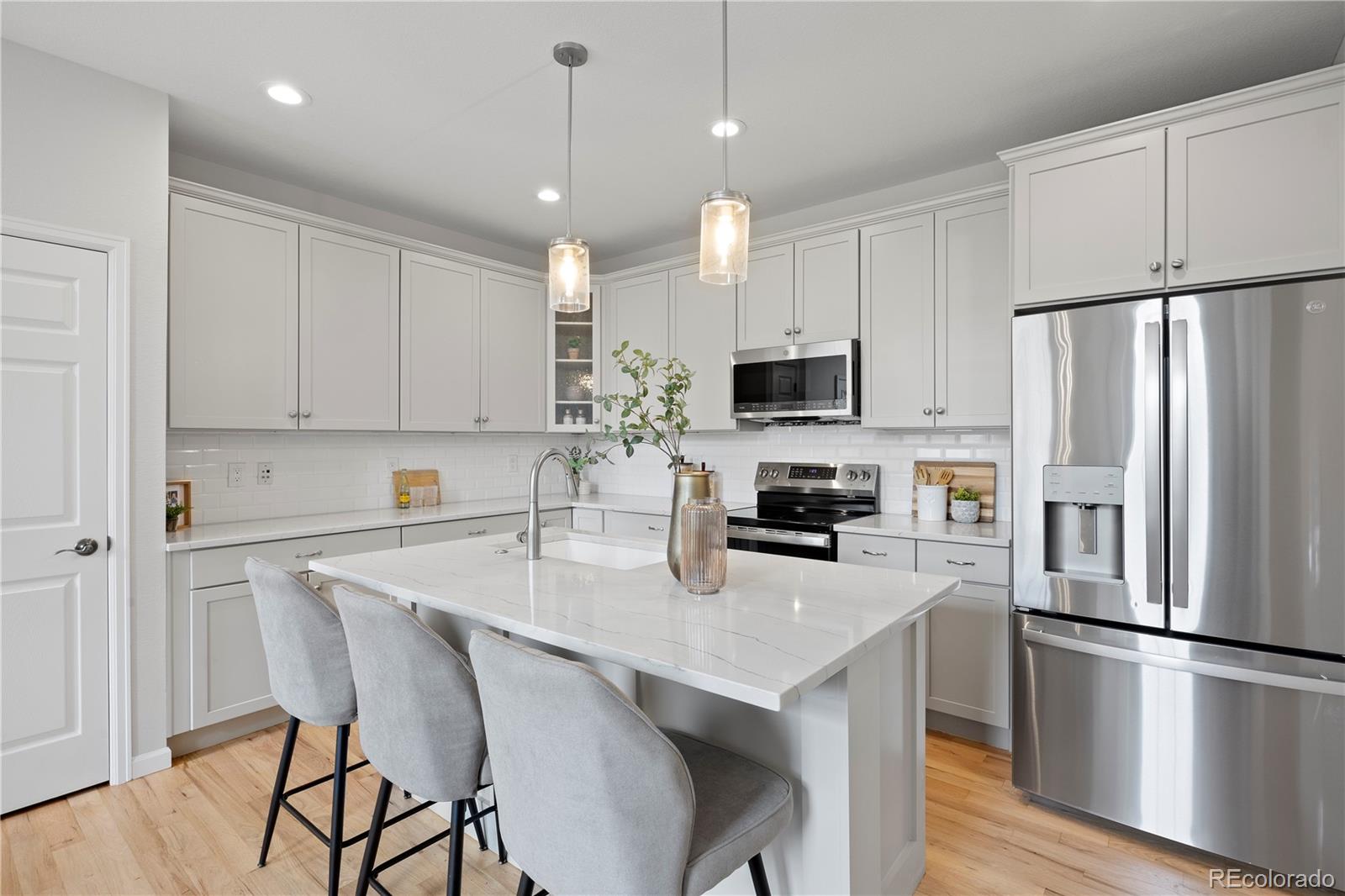 MLS Image #5 for 2445  xanthia street,denver, Colorado