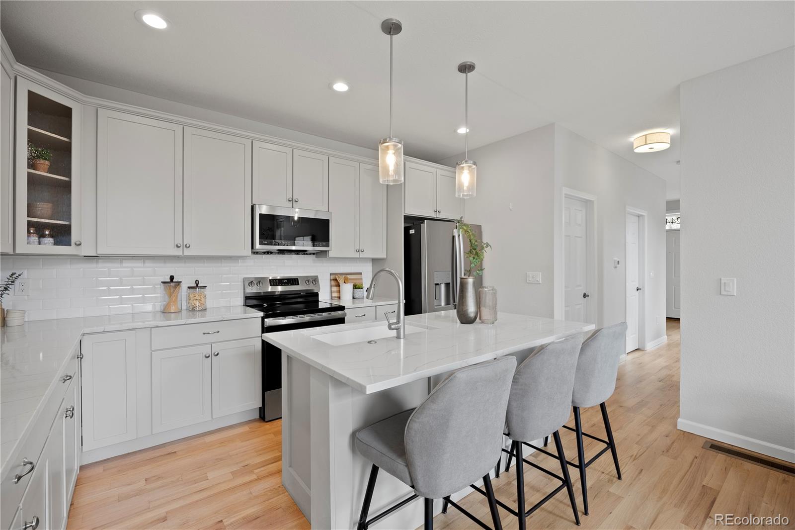MLS Image #6 for 2445  xanthia street,denver, Colorado