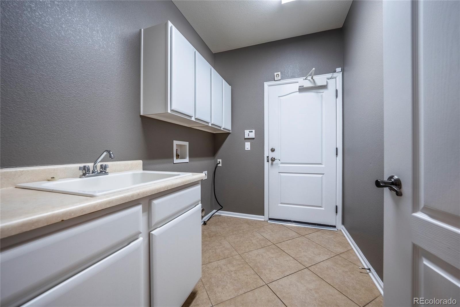 MLS Image #28 for 24101 e iowa place,aurora, Colorado