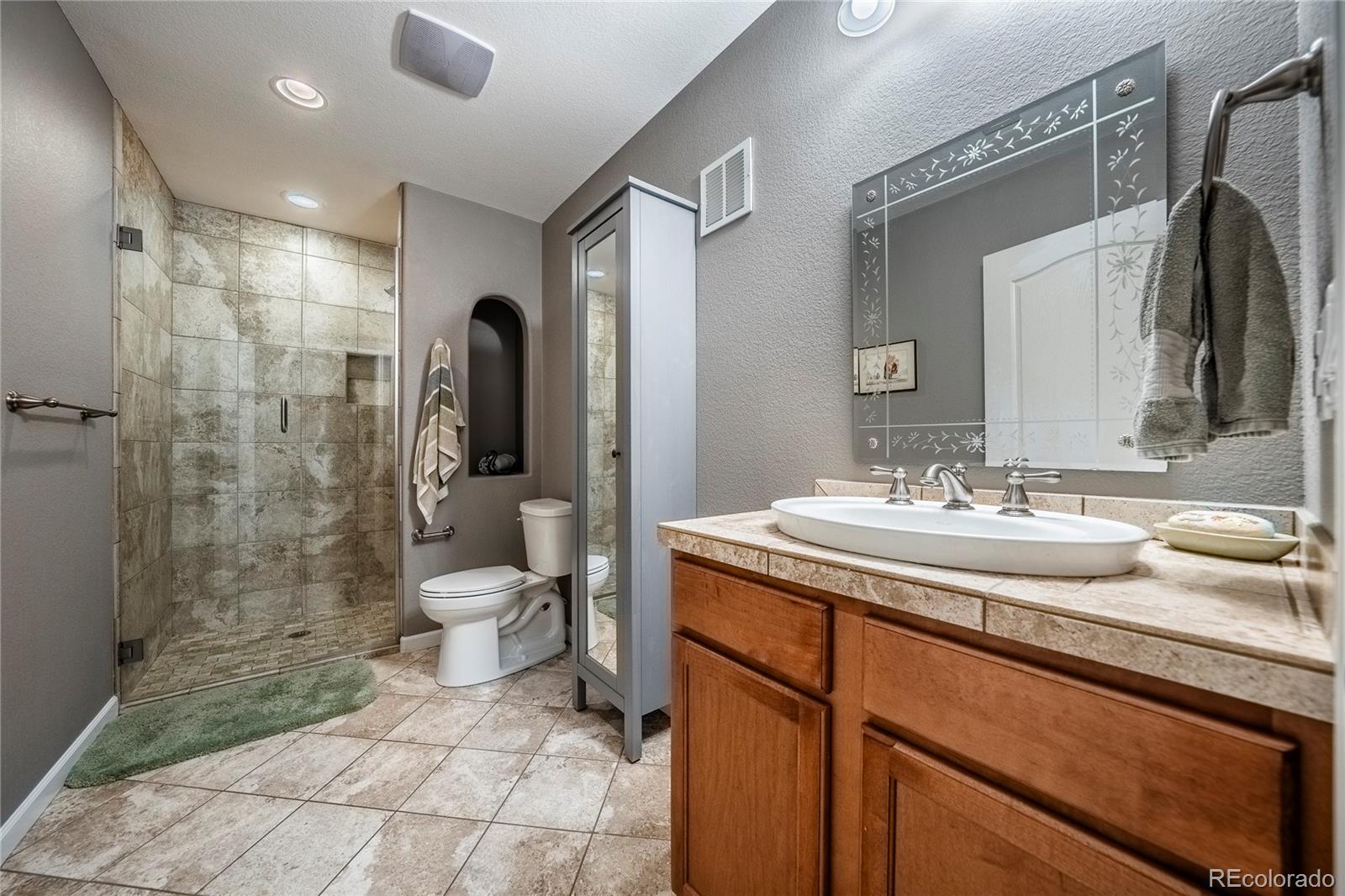 MLS Image #35 for 24101 e iowa place,aurora, Colorado