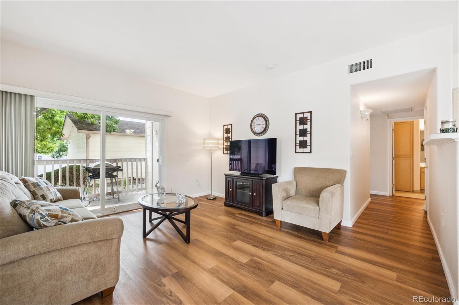 MLS Image #3 for 5415 s dover street 104,littleton, Colorado