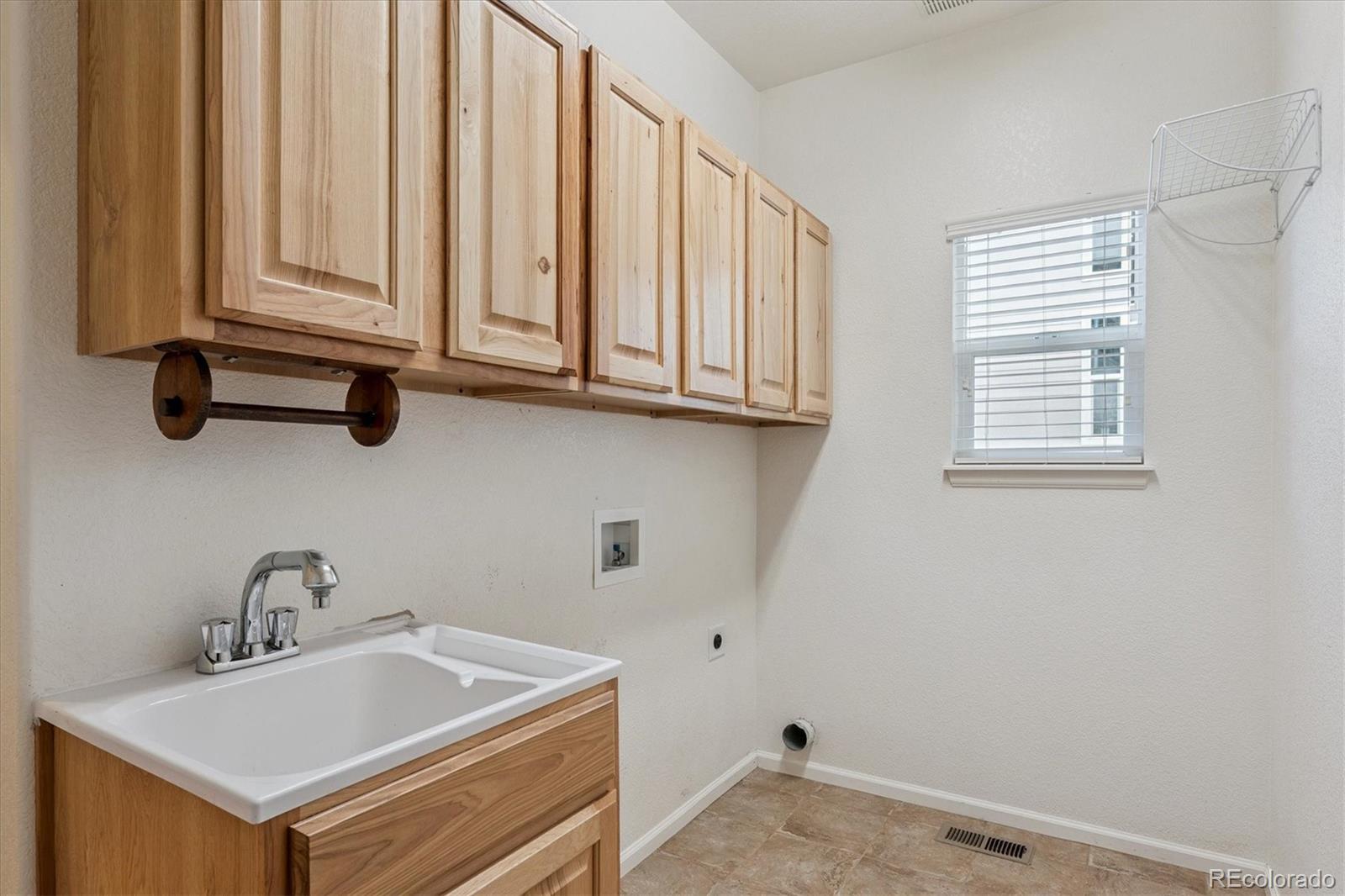 MLS Image #15 for 7711  universal court,castle rock, Colorado