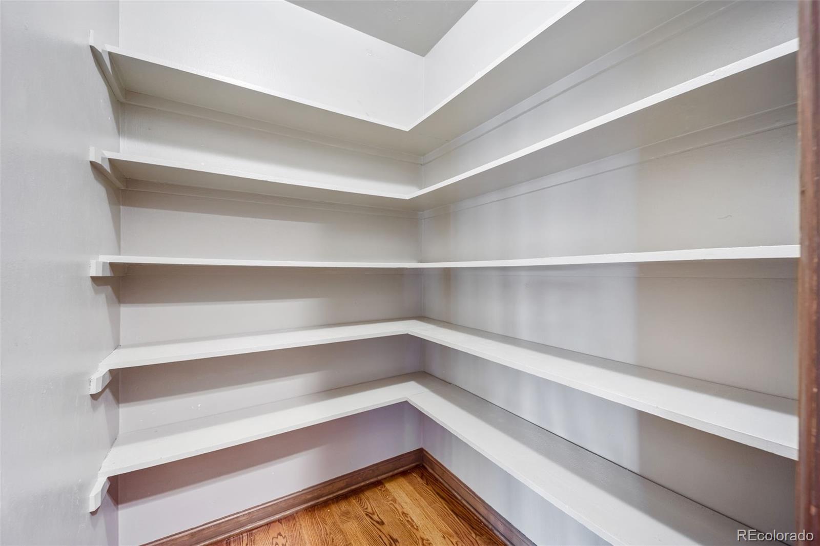 MLS Image #13 for 2295 s beeler way,denver, Colorado
