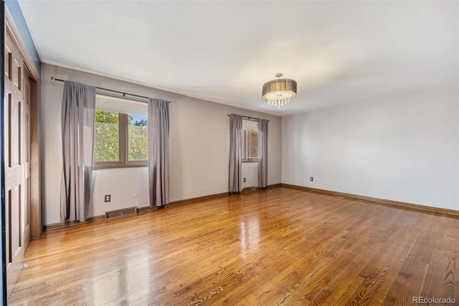 MLS Image #23 for 2295 s beeler way,denver, Colorado