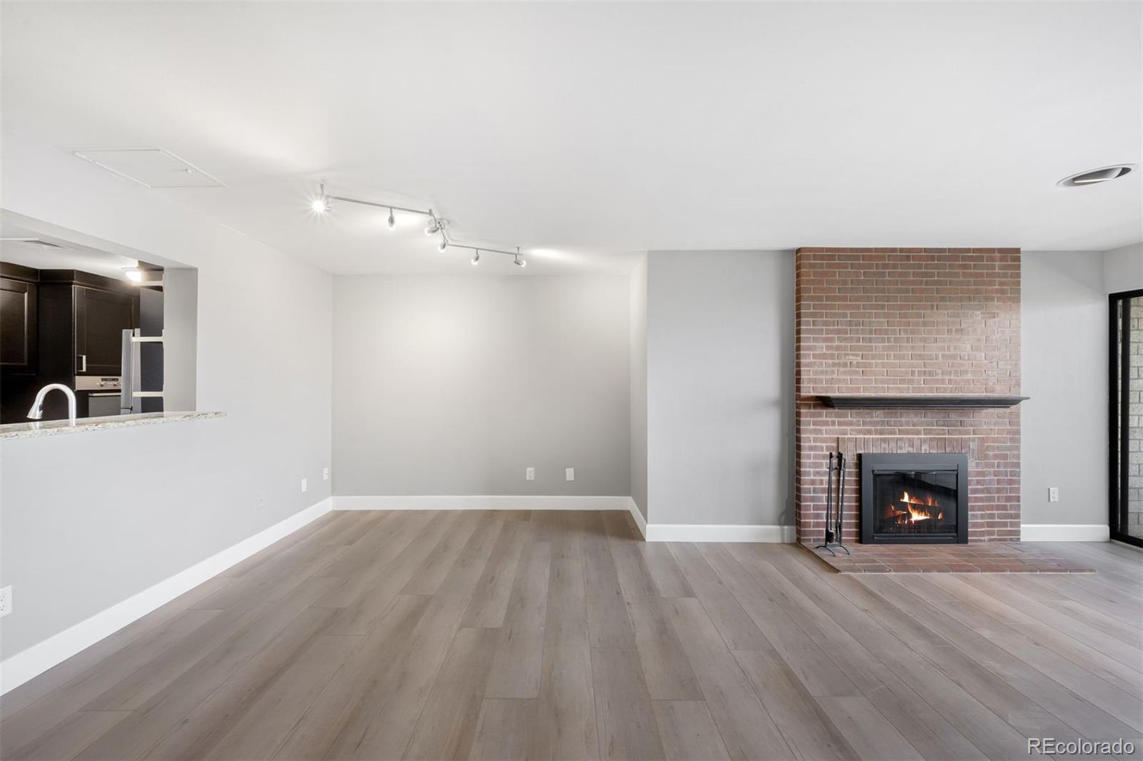 MLS Image #12 for 800 n pearl street 1211,denver, Colorado
