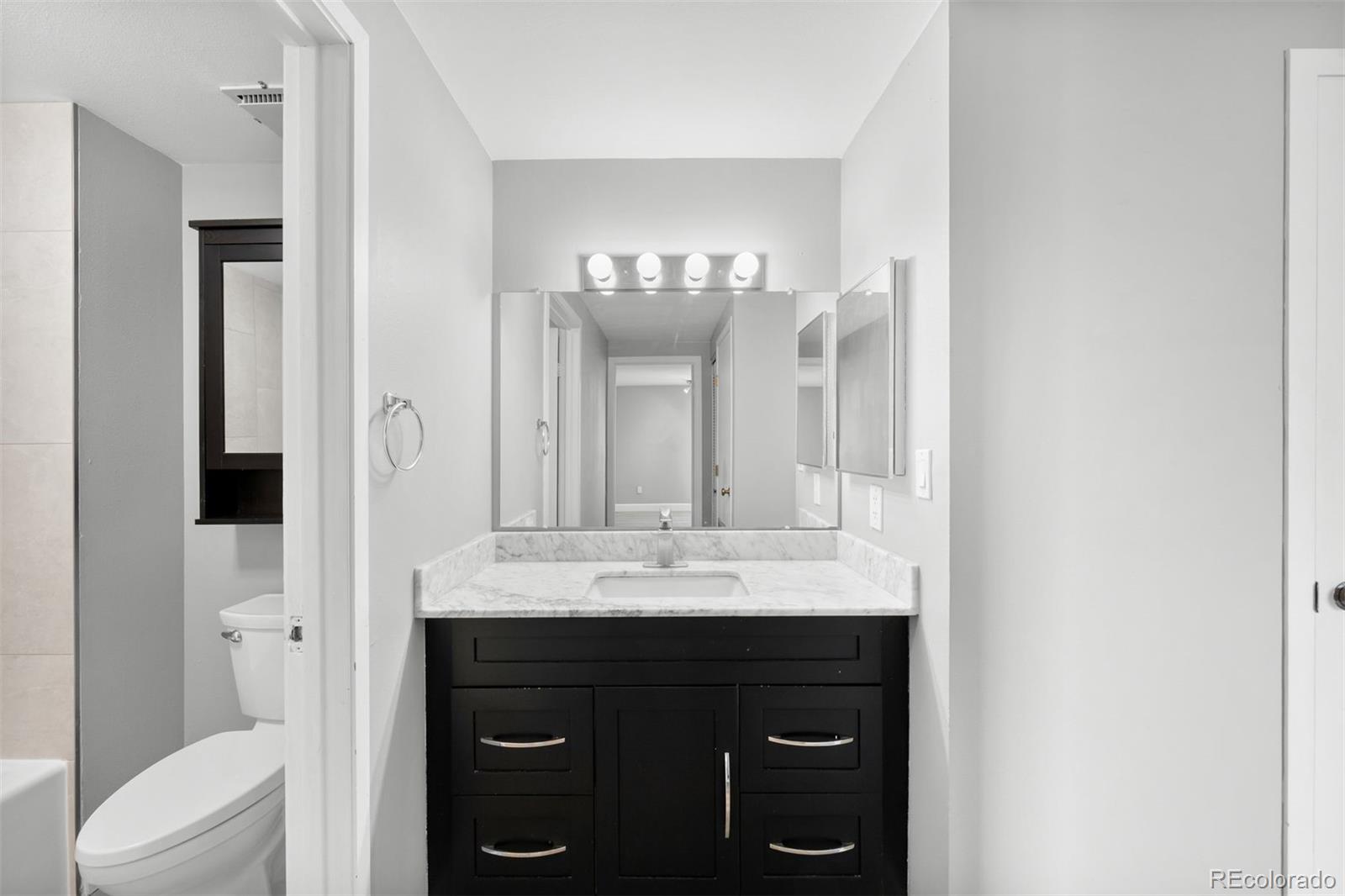 MLS Image #4 for 800 n pearl street 1211,denver, Colorado