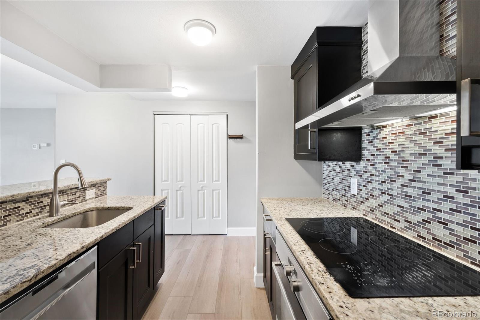 MLS Image #9 for 800 n pearl street 1211,denver, Colorado