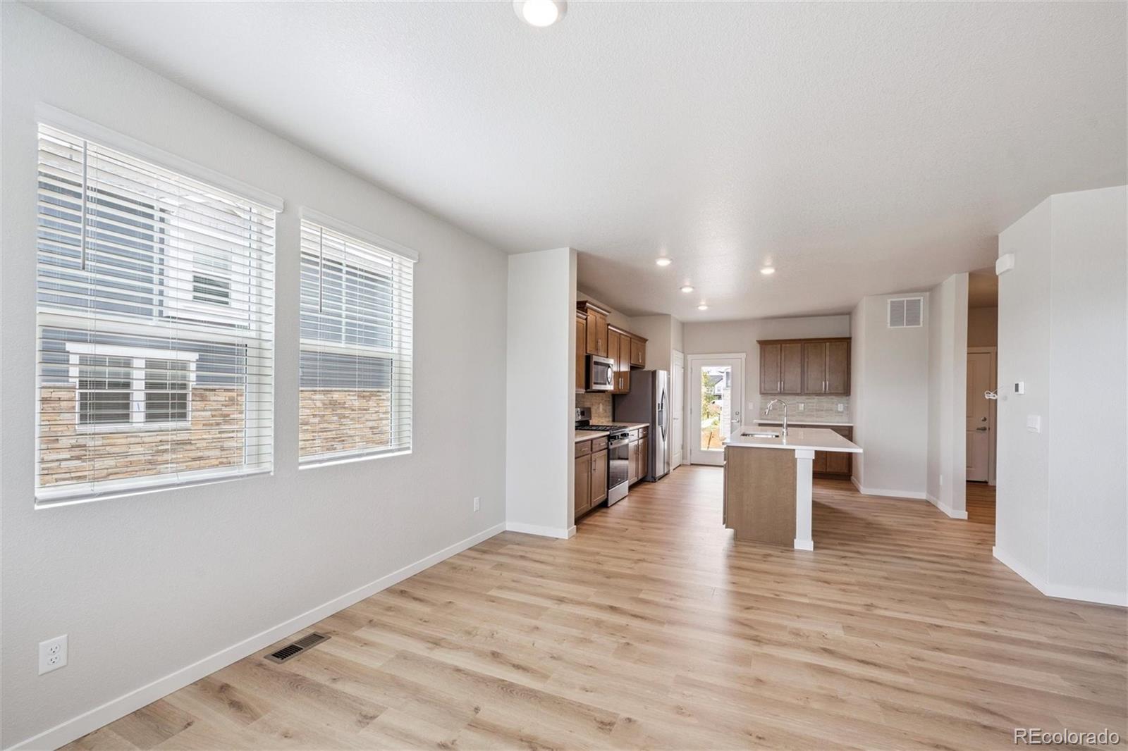 MLS Image #6 for 22344 e 6th place,aurora, Colorado