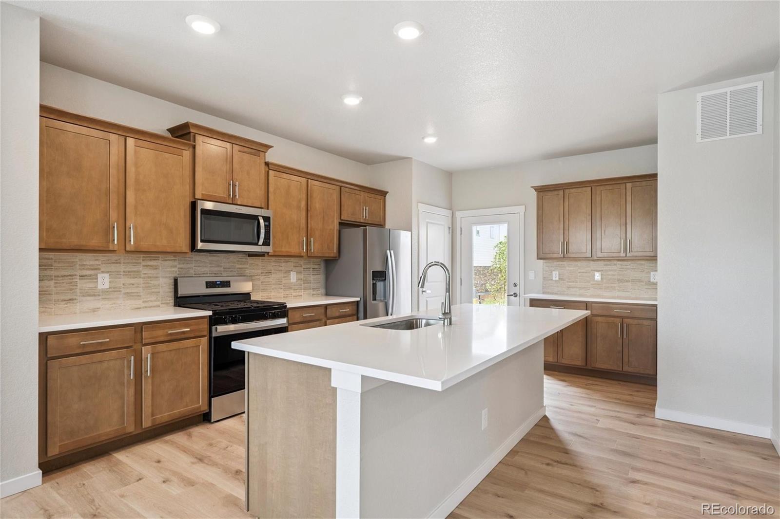 MLS Image #8 for 22344 e 6th place,aurora, Colorado
