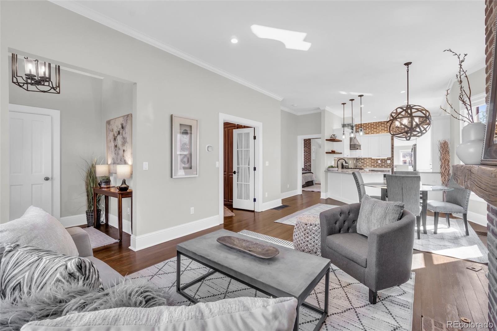 MLS Image #7 for 646 s lincoln street,denver, Colorado