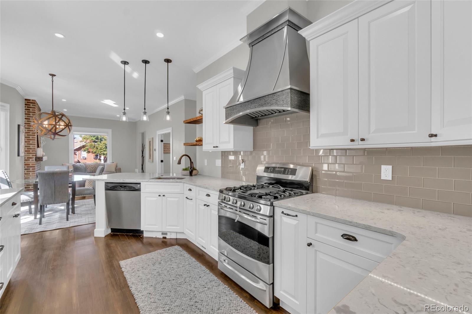 MLS Image #9 for 646 s lincoln street,denver, Colorado