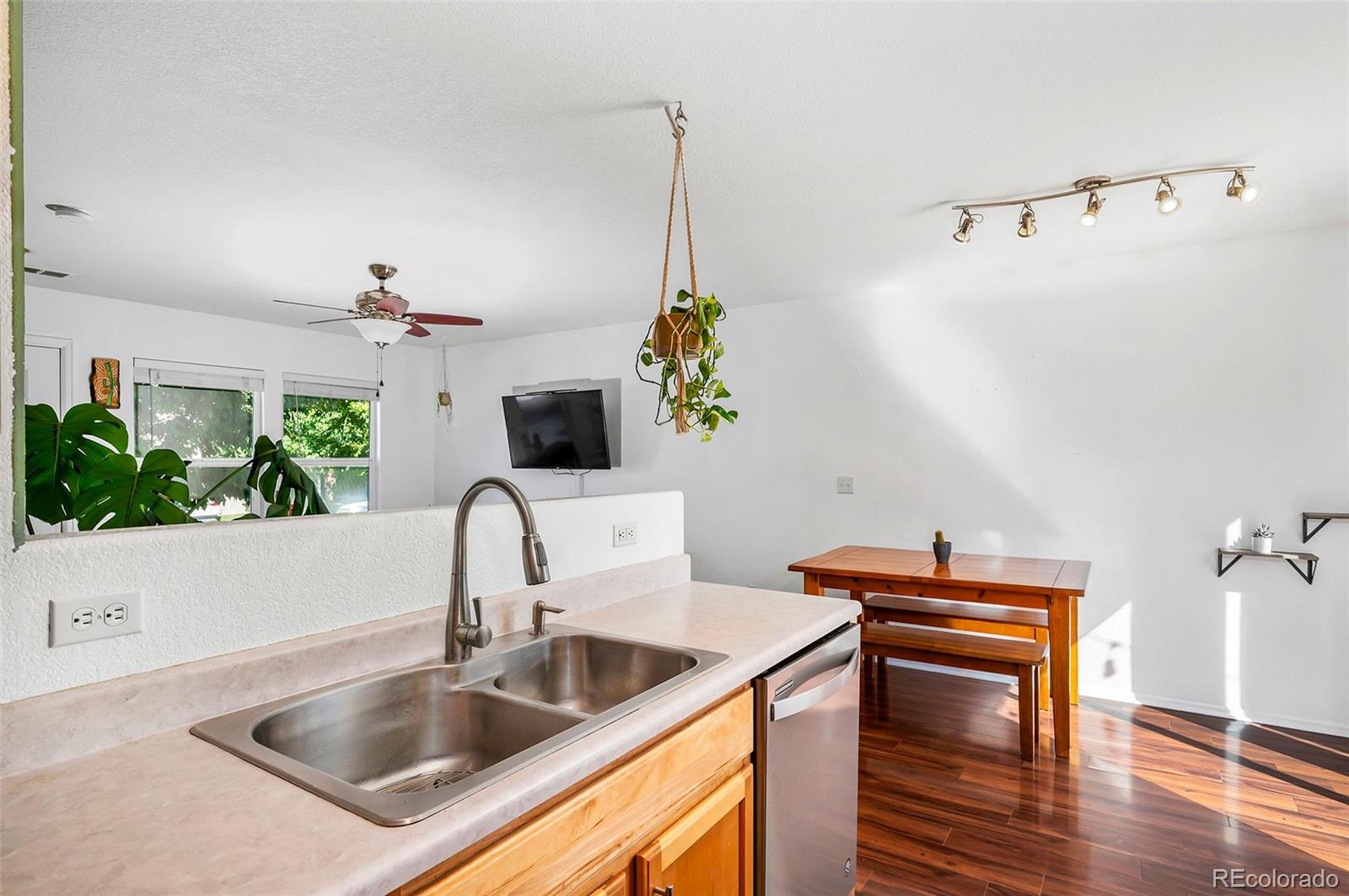 MLS Image #11 for 4570 s swadley court,morrison, Colorado