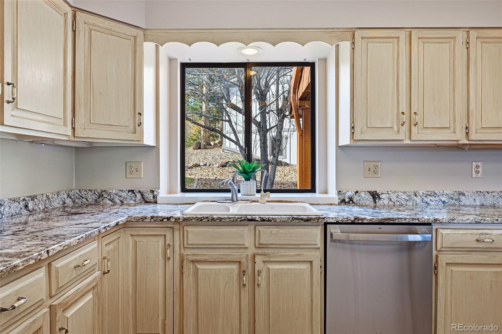 MLS Image #22 for 16066  ridge tee drive,morrison, Colorado