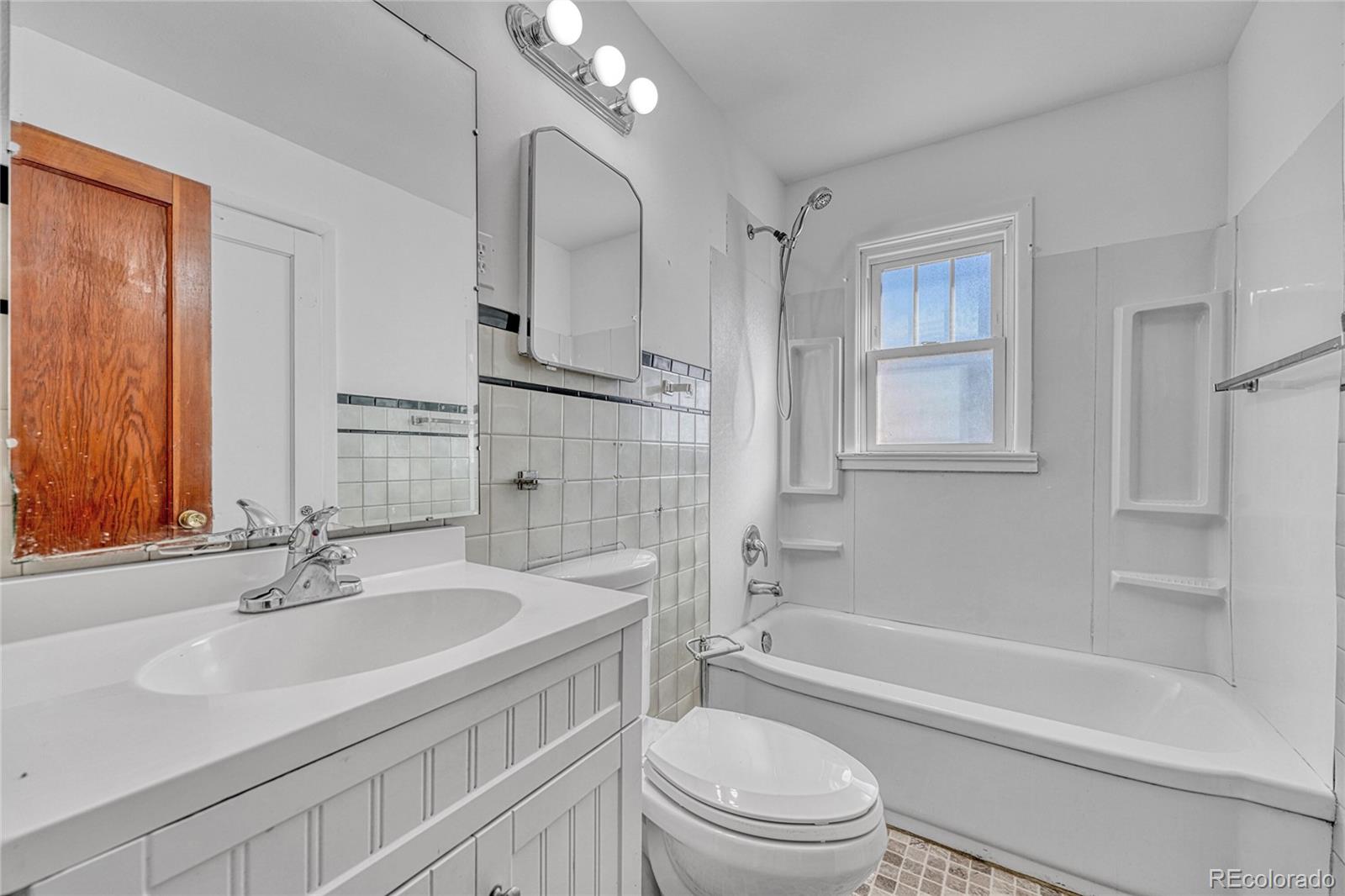 MLS Image #10 for 1678  arapahoe street,strasburg, Colorado