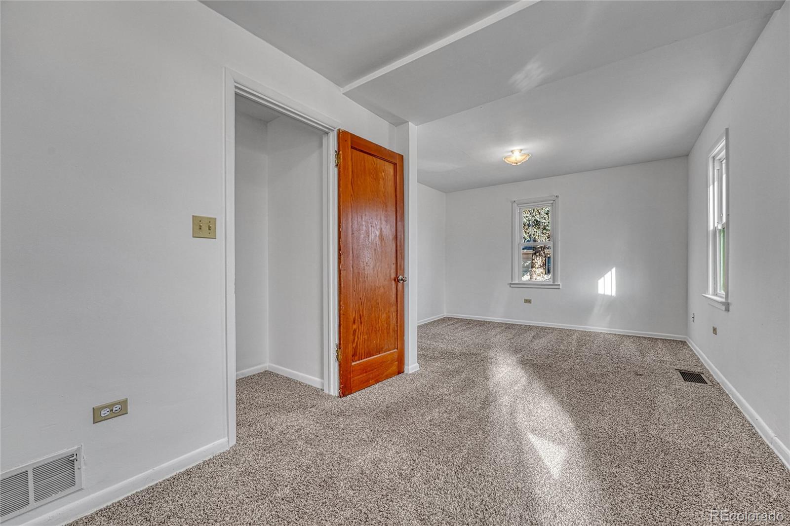 MLS Image #7 for 1678  arapahoe street,strasburg, Colorado