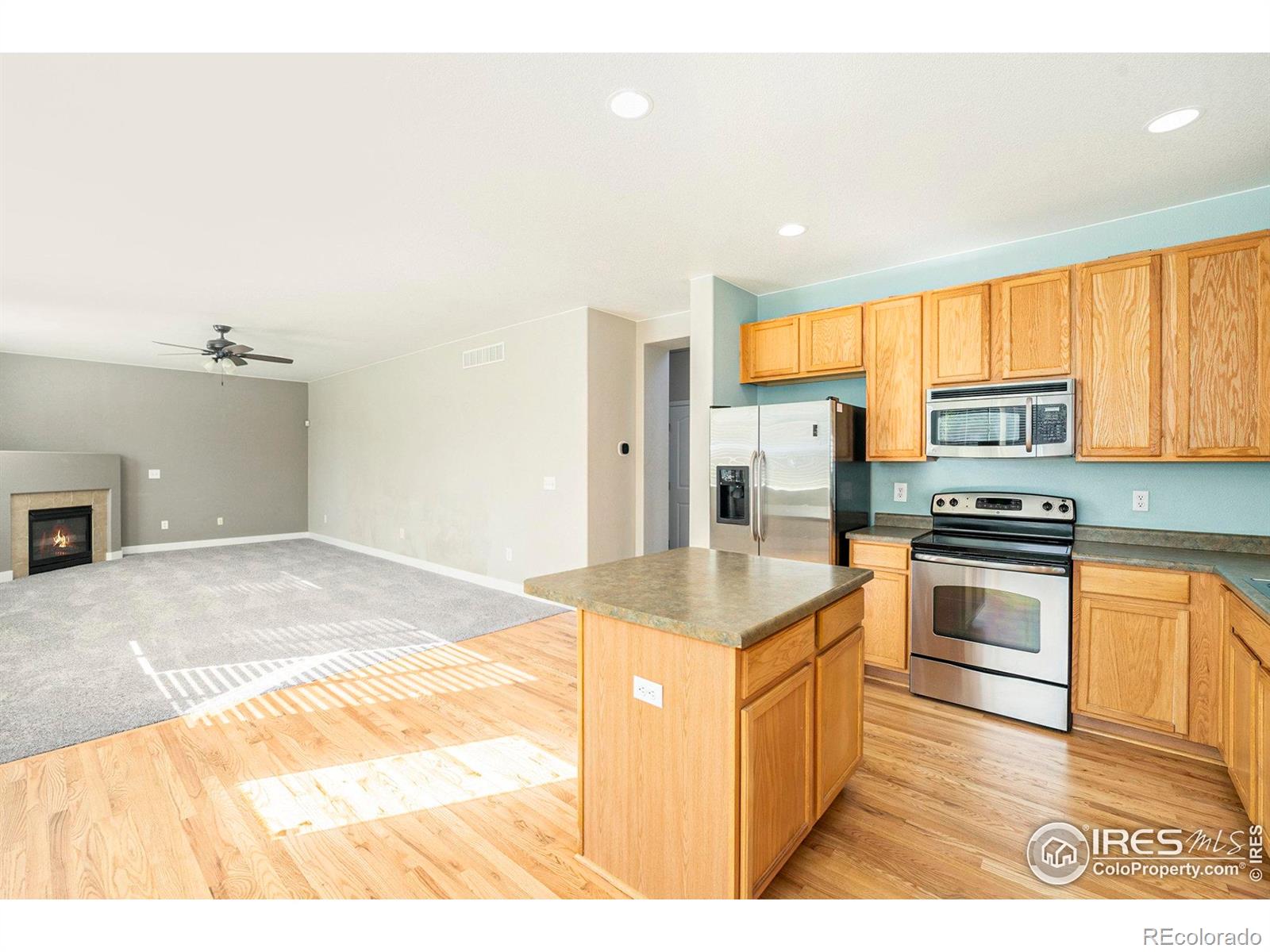 MLS Image #3 for 10684  lewiston street,commerce city, Colorado