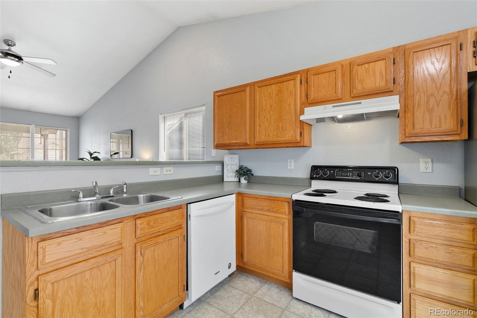 MLS Image #12 for 6224  gossamer street,colorado springs, Colorado