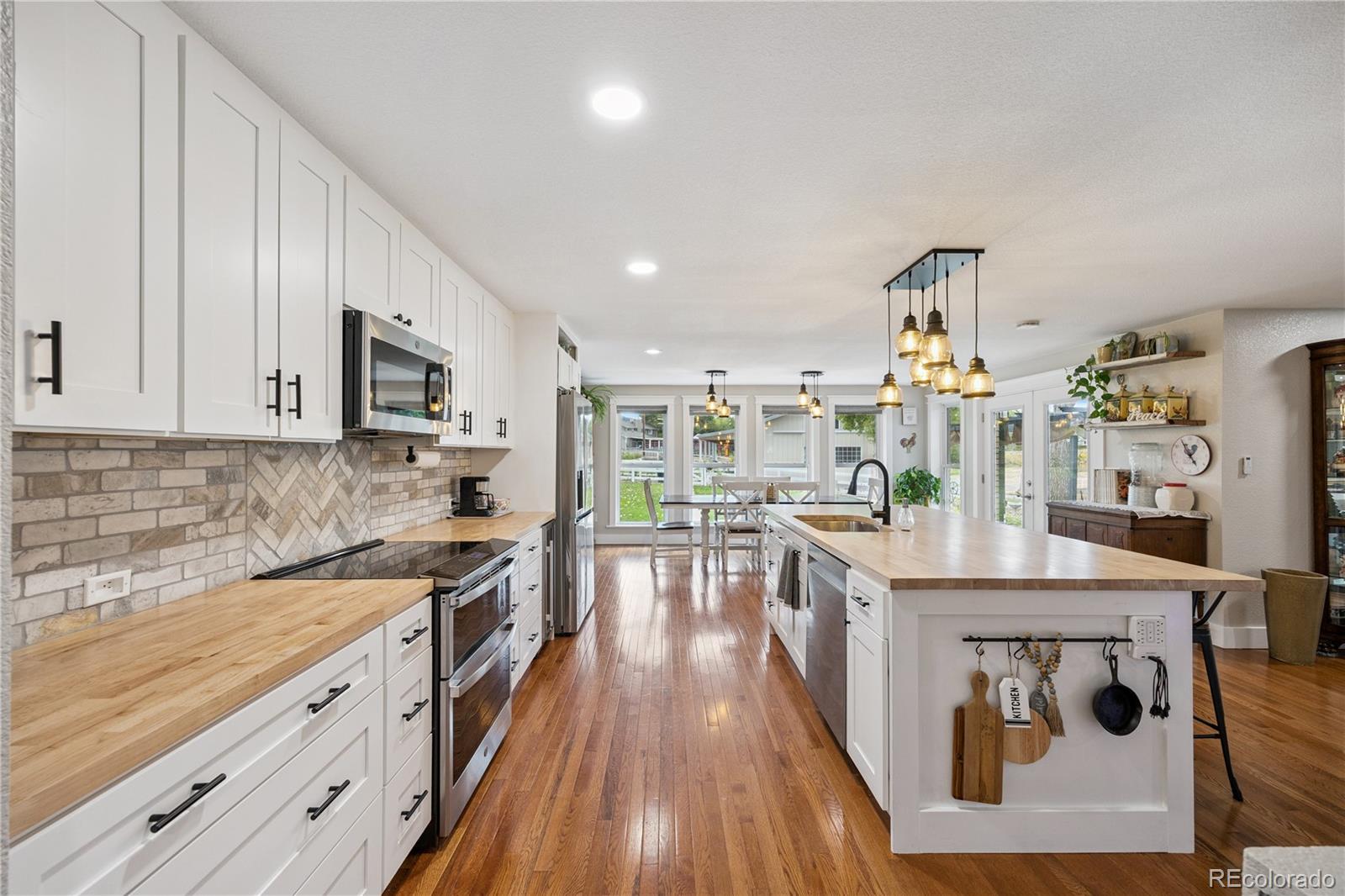 MLS Image #10 for 5321 s nelson street,littleton, Colorado