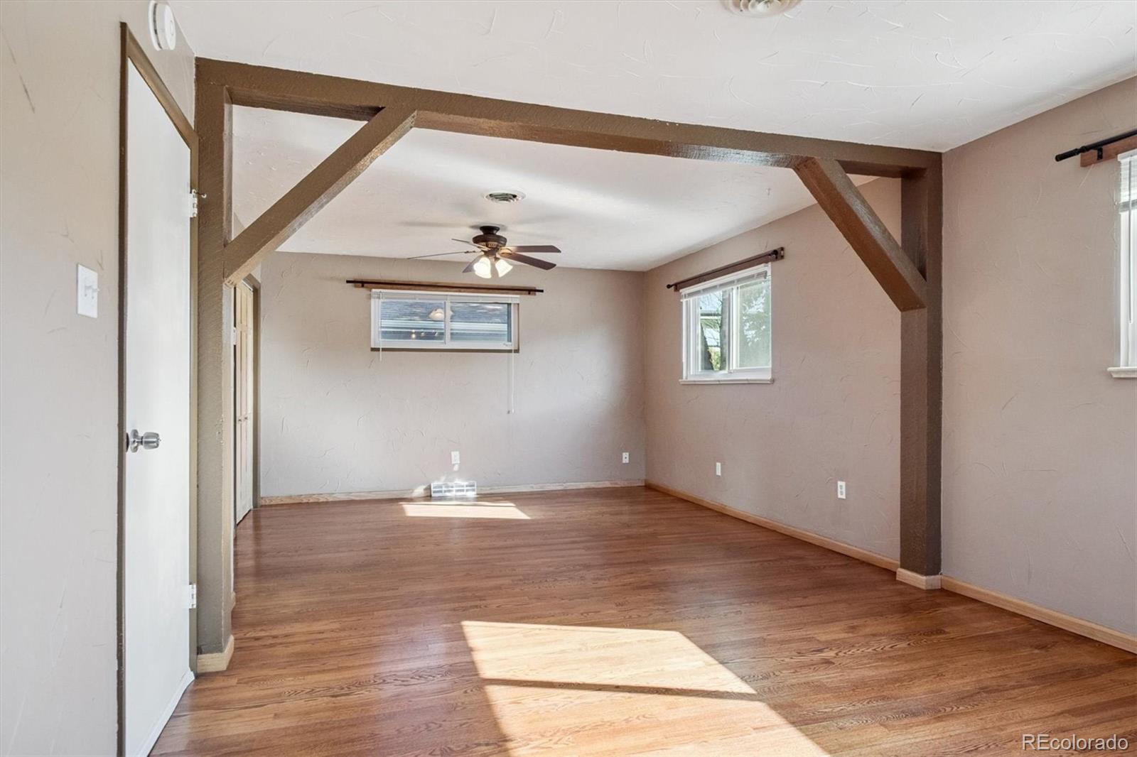 MLS Image #10 for 1515 s monaco parkway,denver, Colorado