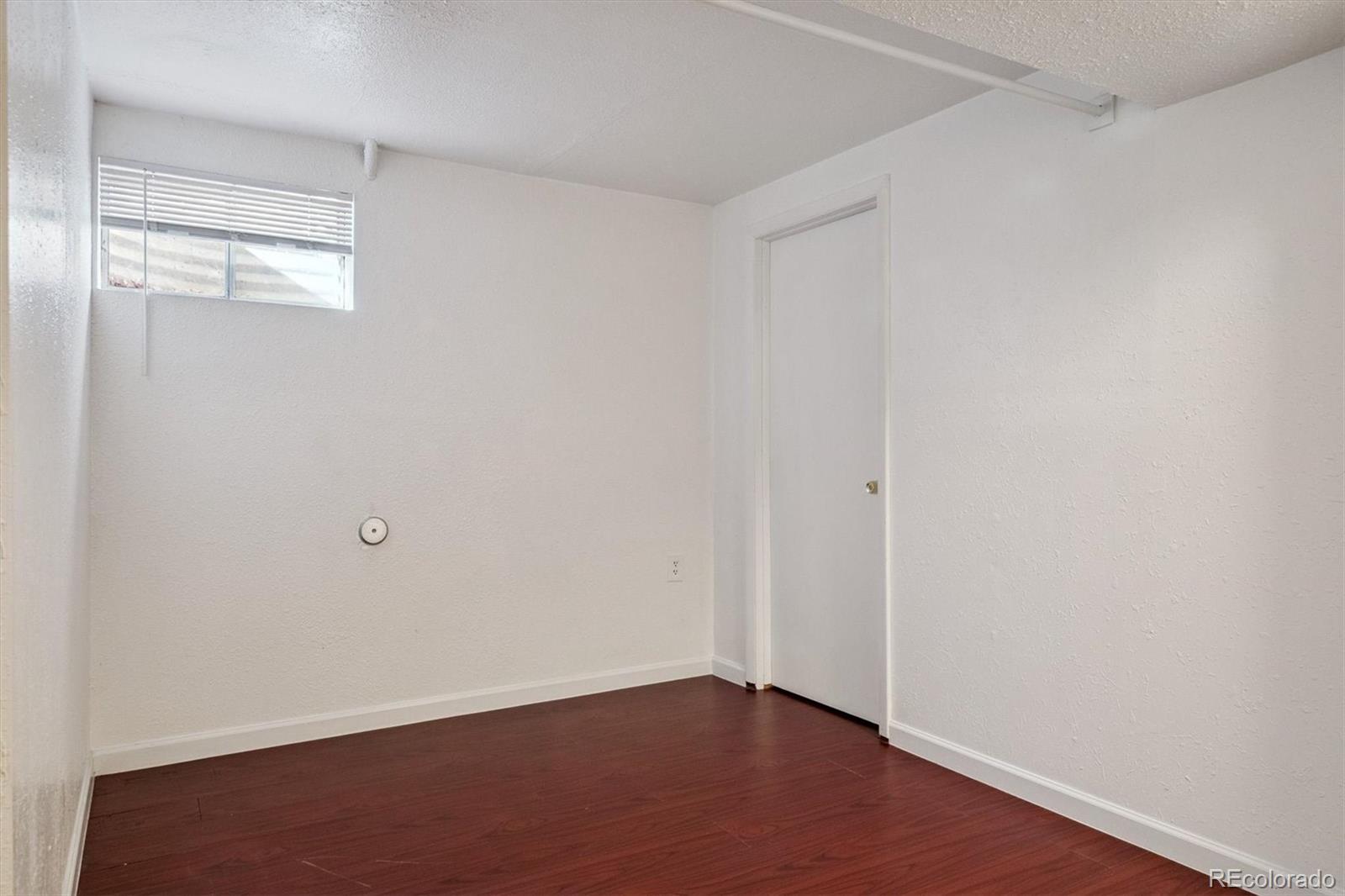 MLS Image #15 for 1515 s monaco parkway,denver, Colorado