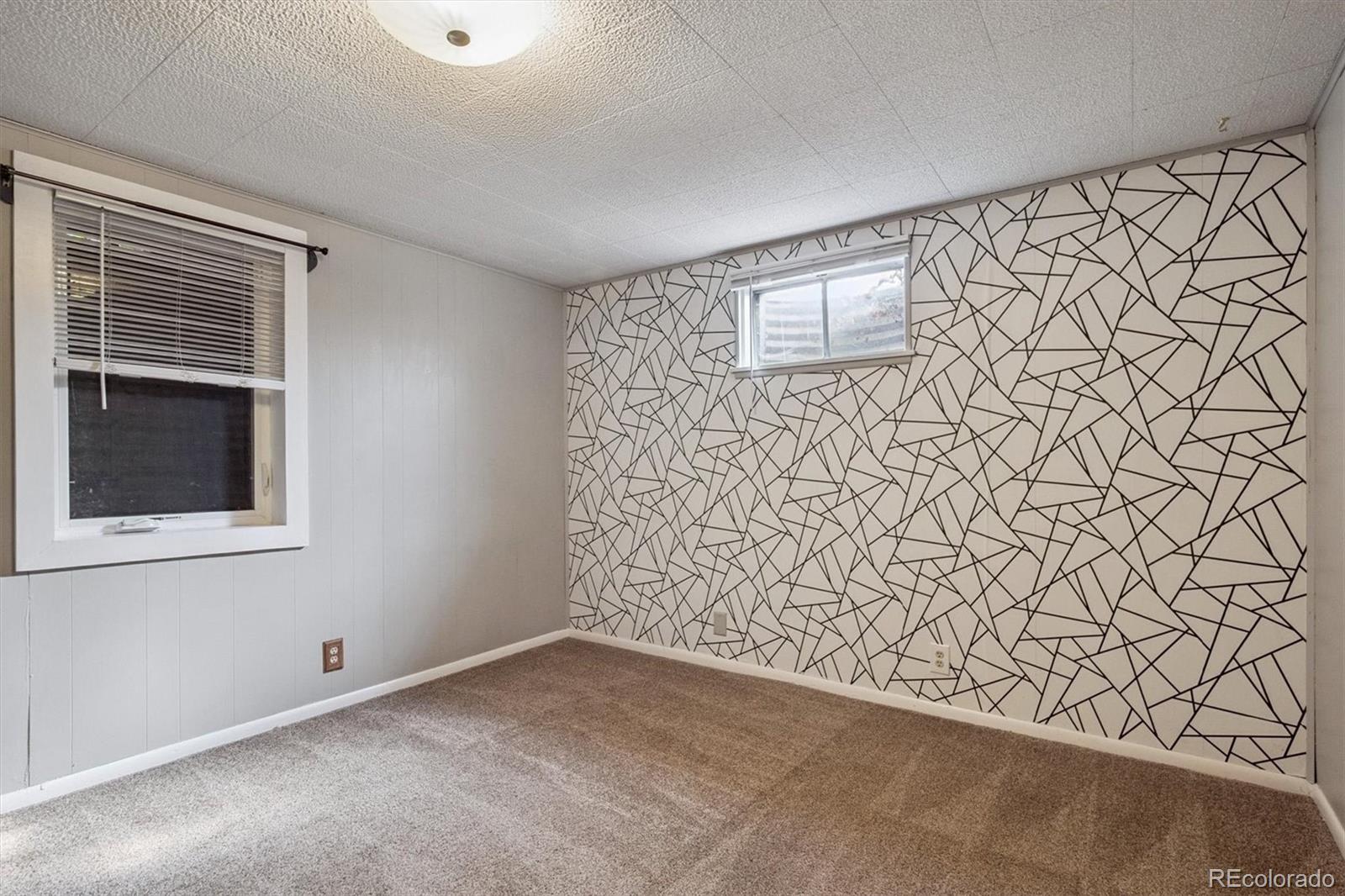 MLS Image #18 for 1515 s monaco parkway,denver, Colorado