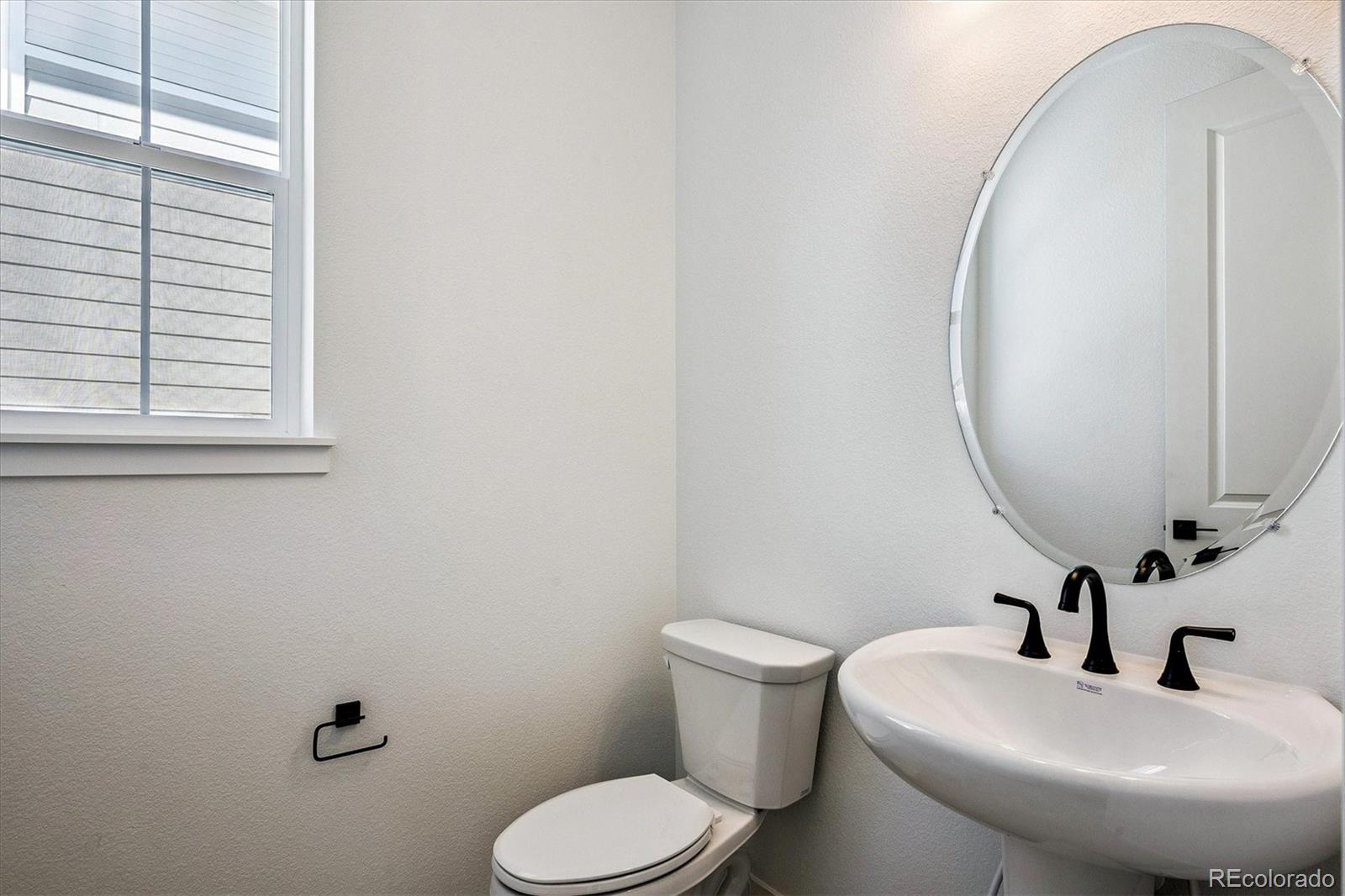 MLS Image #12 for 17543 e virginia avenue,aurora, Colorado