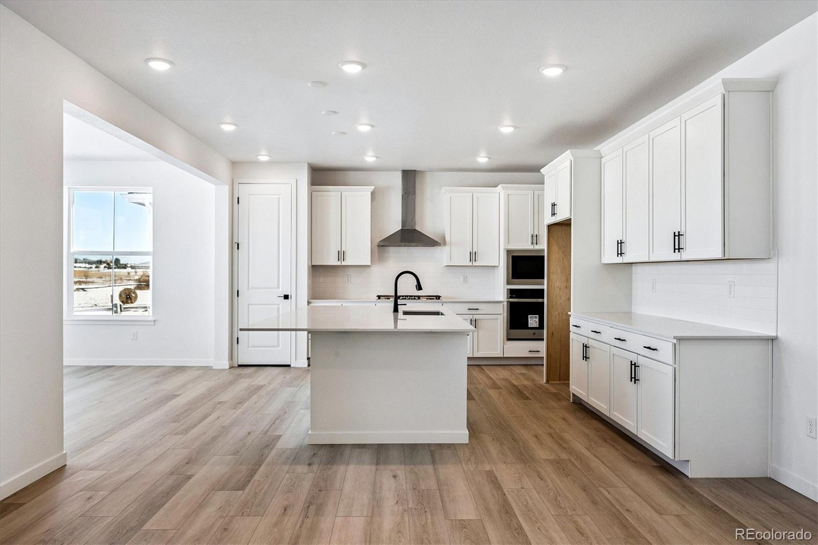 MLS Image #4 for 17543 e virginia avenue,aurora, Colorado