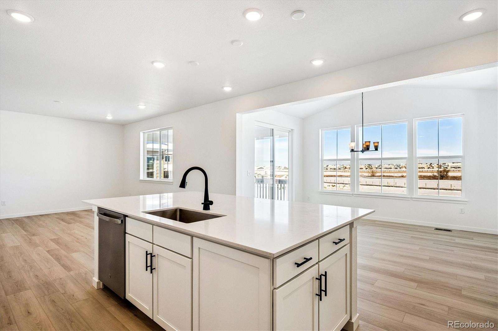 MLS Image #8 for 17543 e virginia avenue,aurora, Colorado