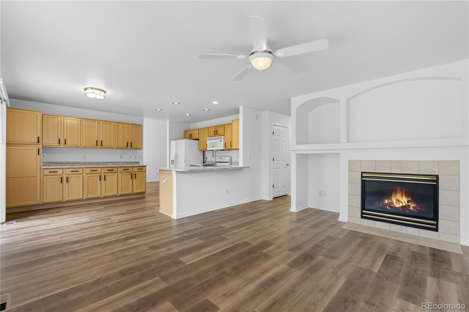 MLS Image #14 for 18336 e amherst drive,aurora, Colorado