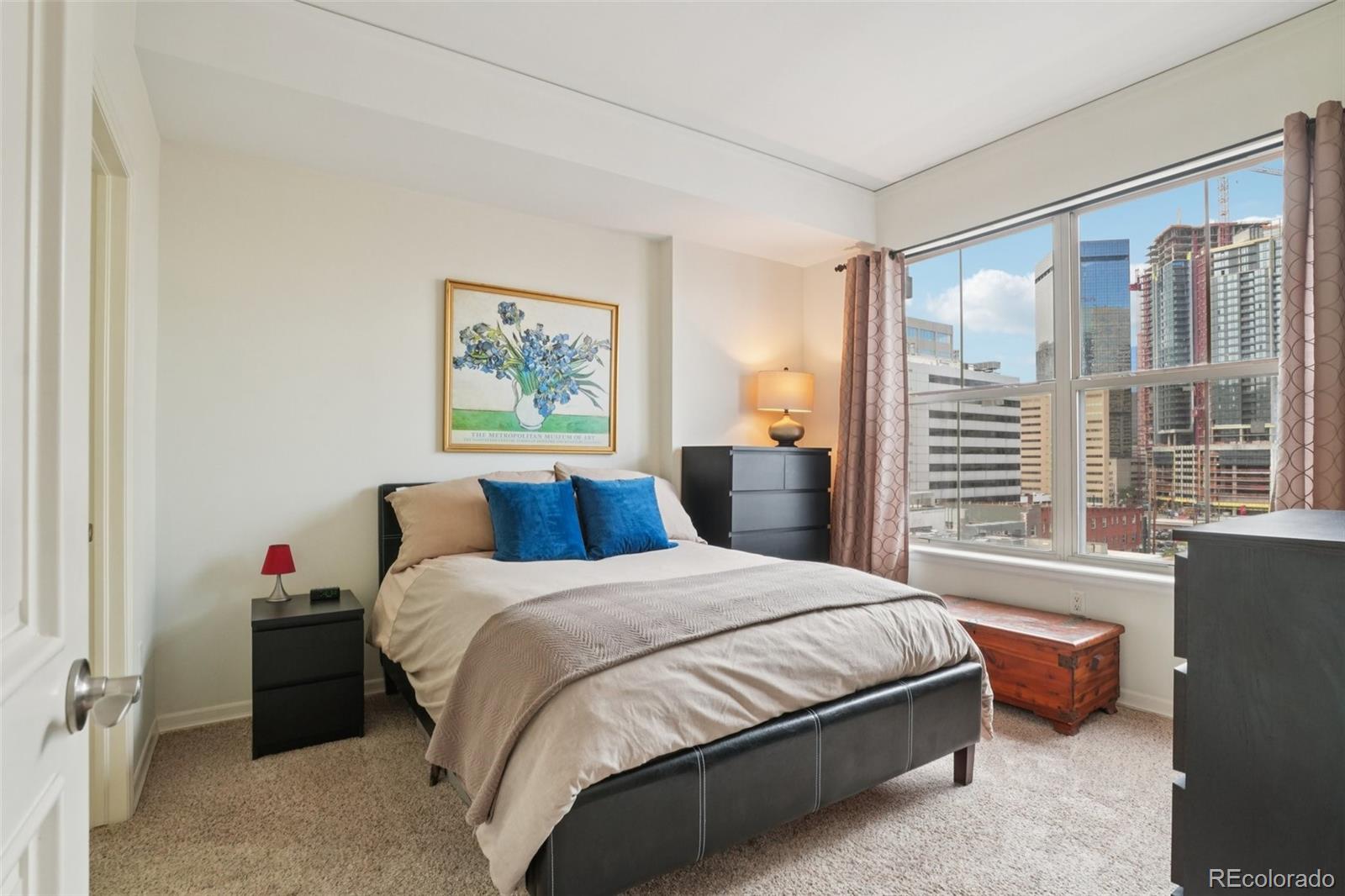 MLS Image #21 for 1975 n grant street 515,denver, Colorado