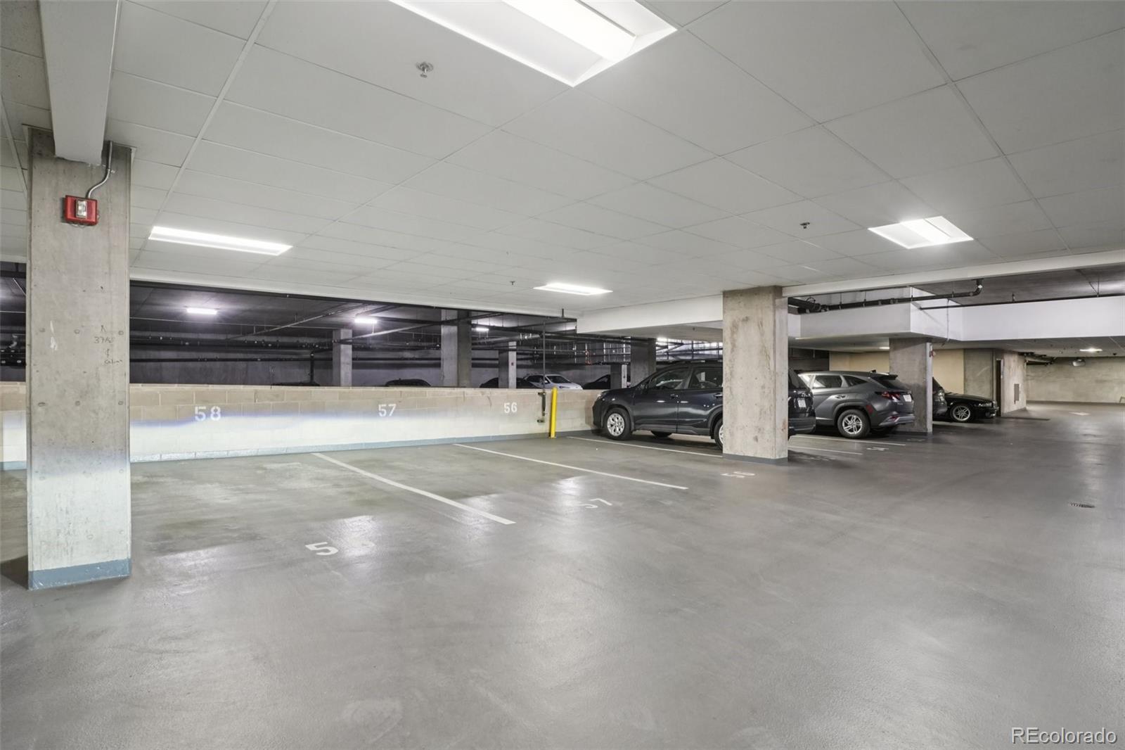 MLS Image #33 for 1975 n grant street 515,denver, Colorado
