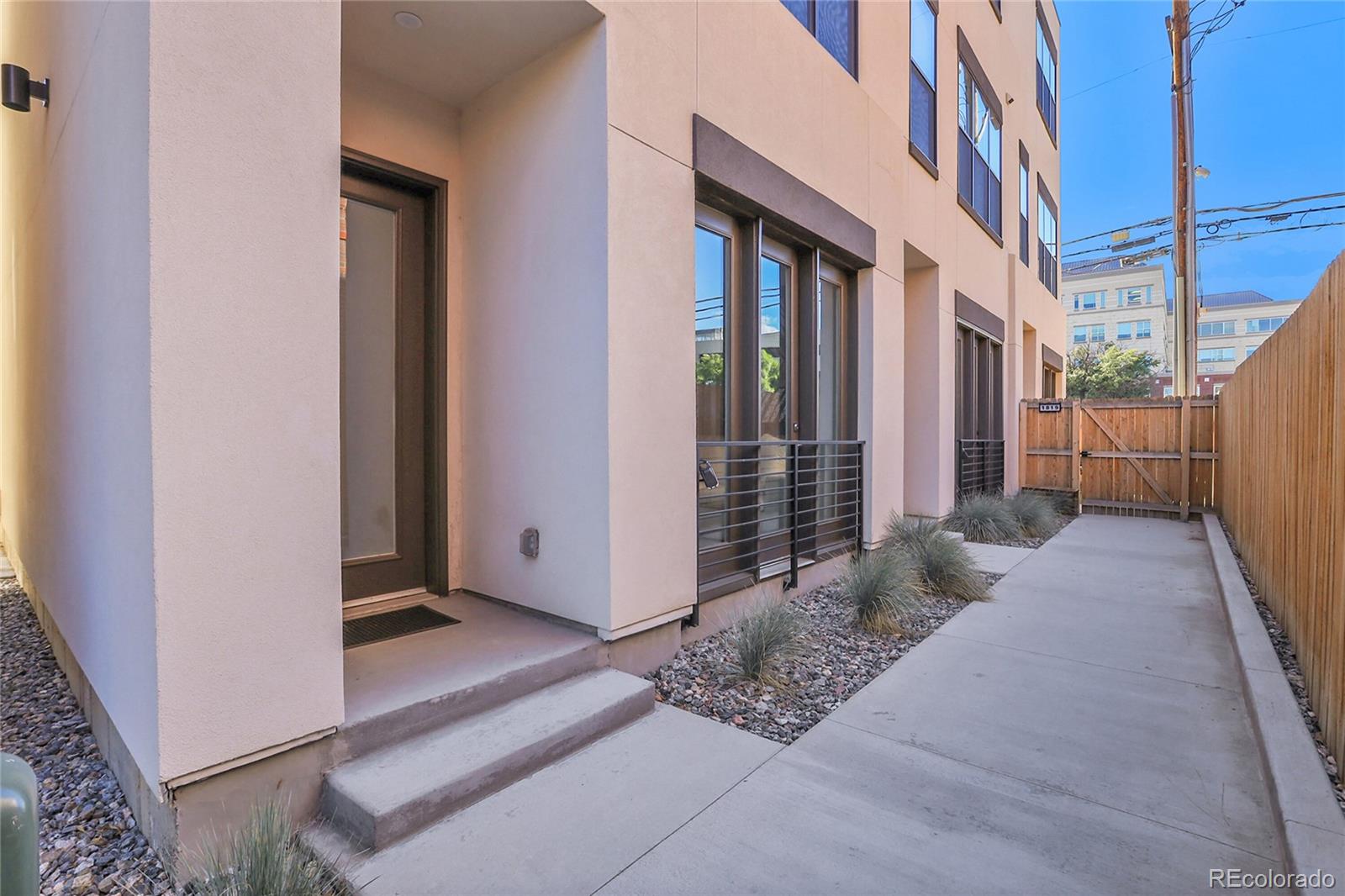 MLS Image #2 for 1815 n williams street ,denver, Colorado