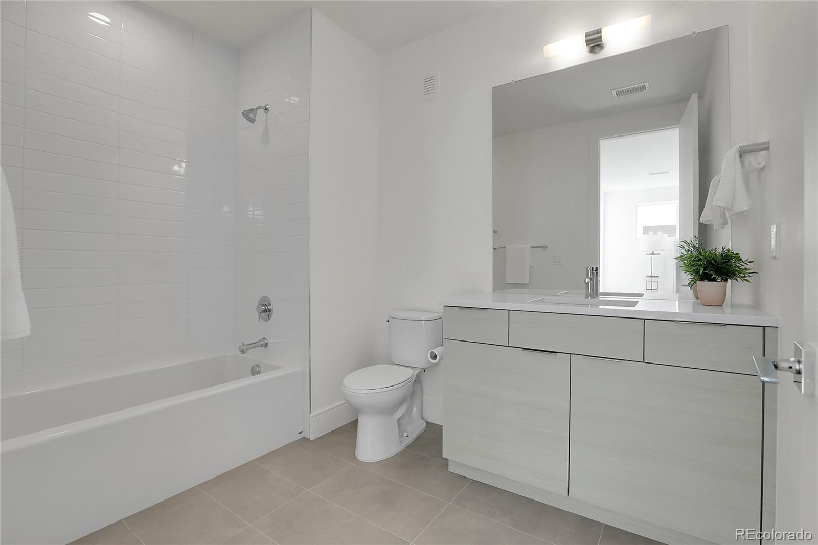 MLS Image #21 for 1815 n williams street ,denver, Colorado