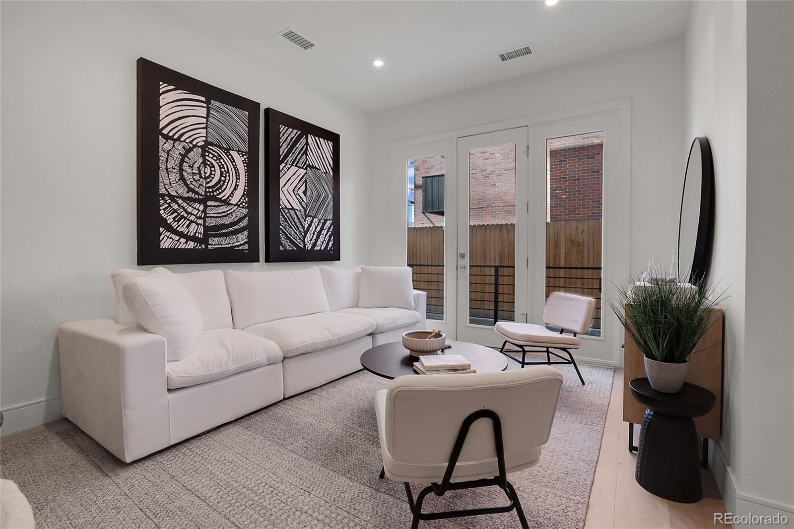 MLS Image #4 for 1815 n williams street ,denver, Colorado