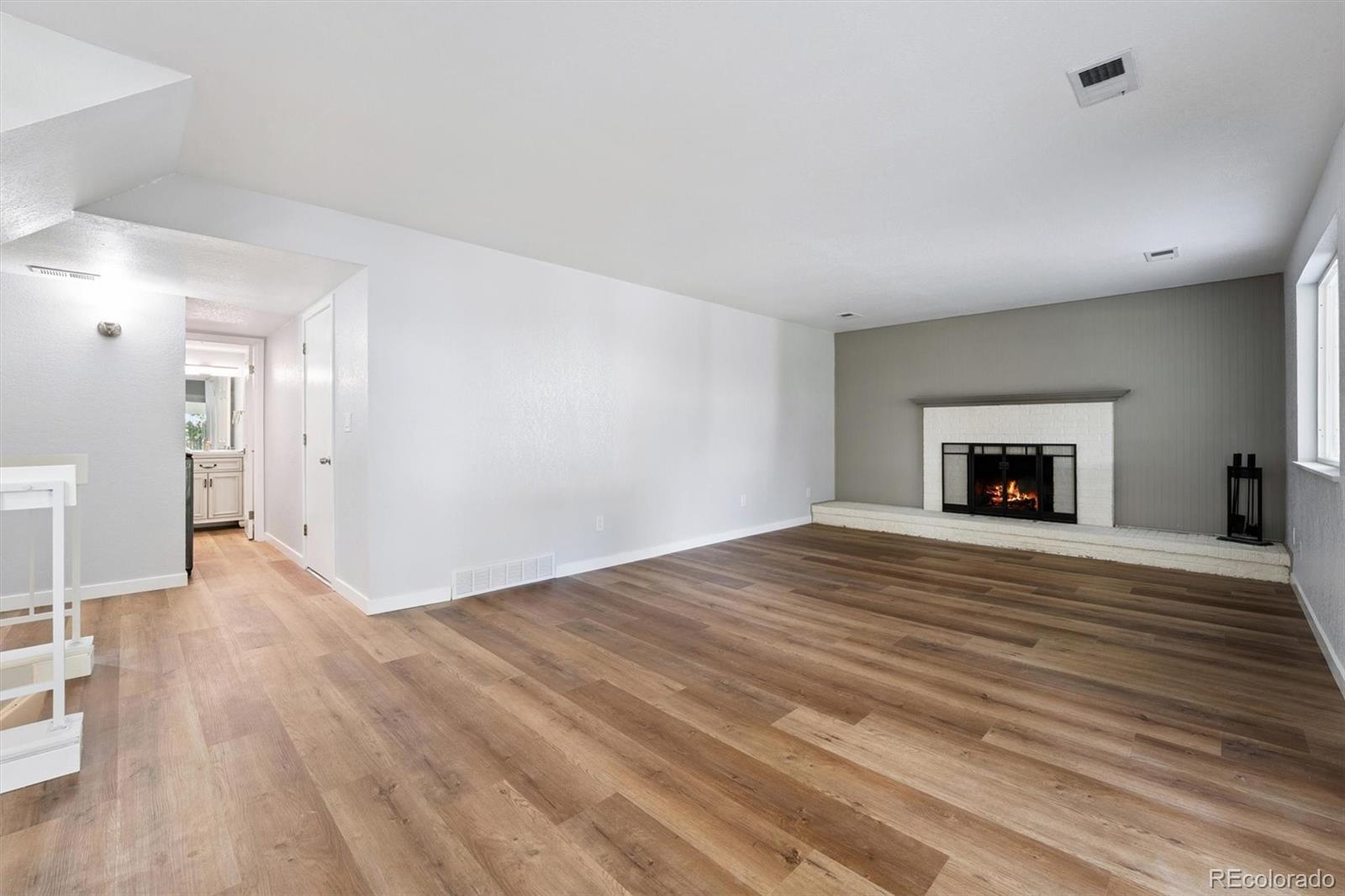 MLS Image #6 for 7406 s washington street,centennial, Colorado