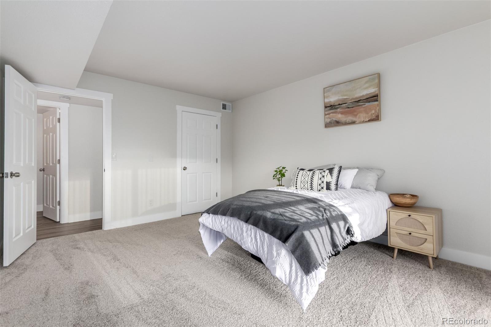 MLS Image #10 for 540 s forest street 1-104,denver, Colorado