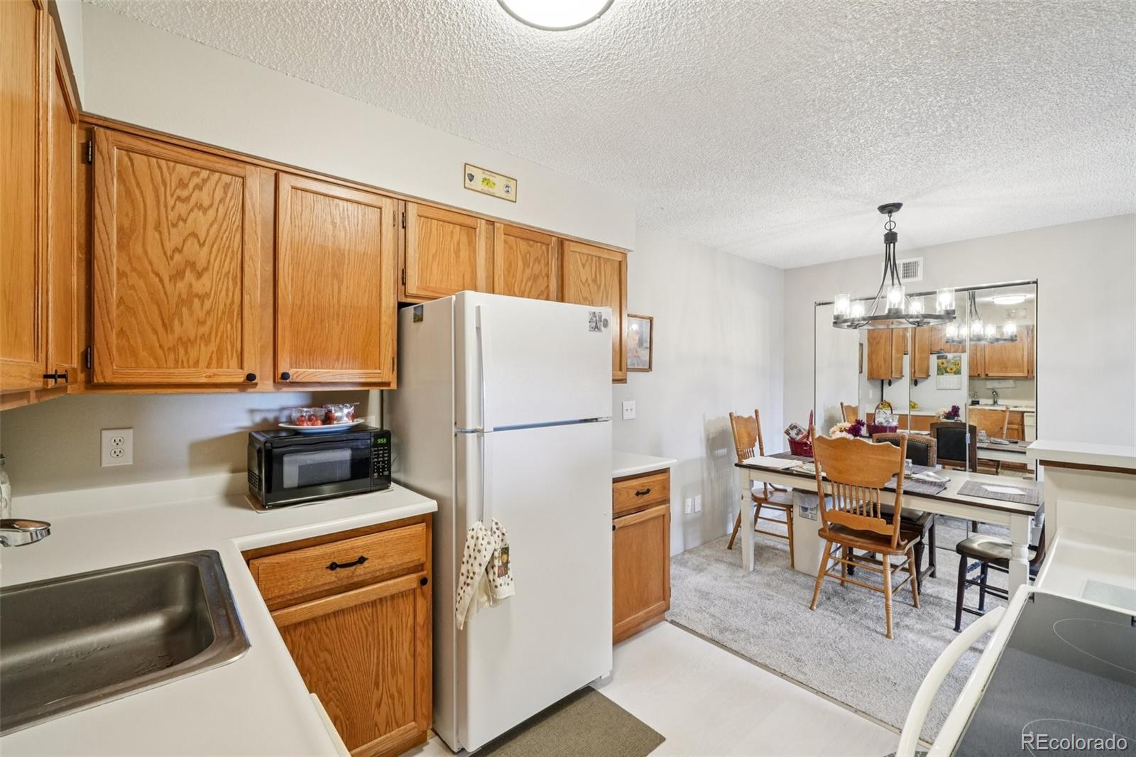 MLS Image #10 for 331  wright street 304,lakewood, Colorado