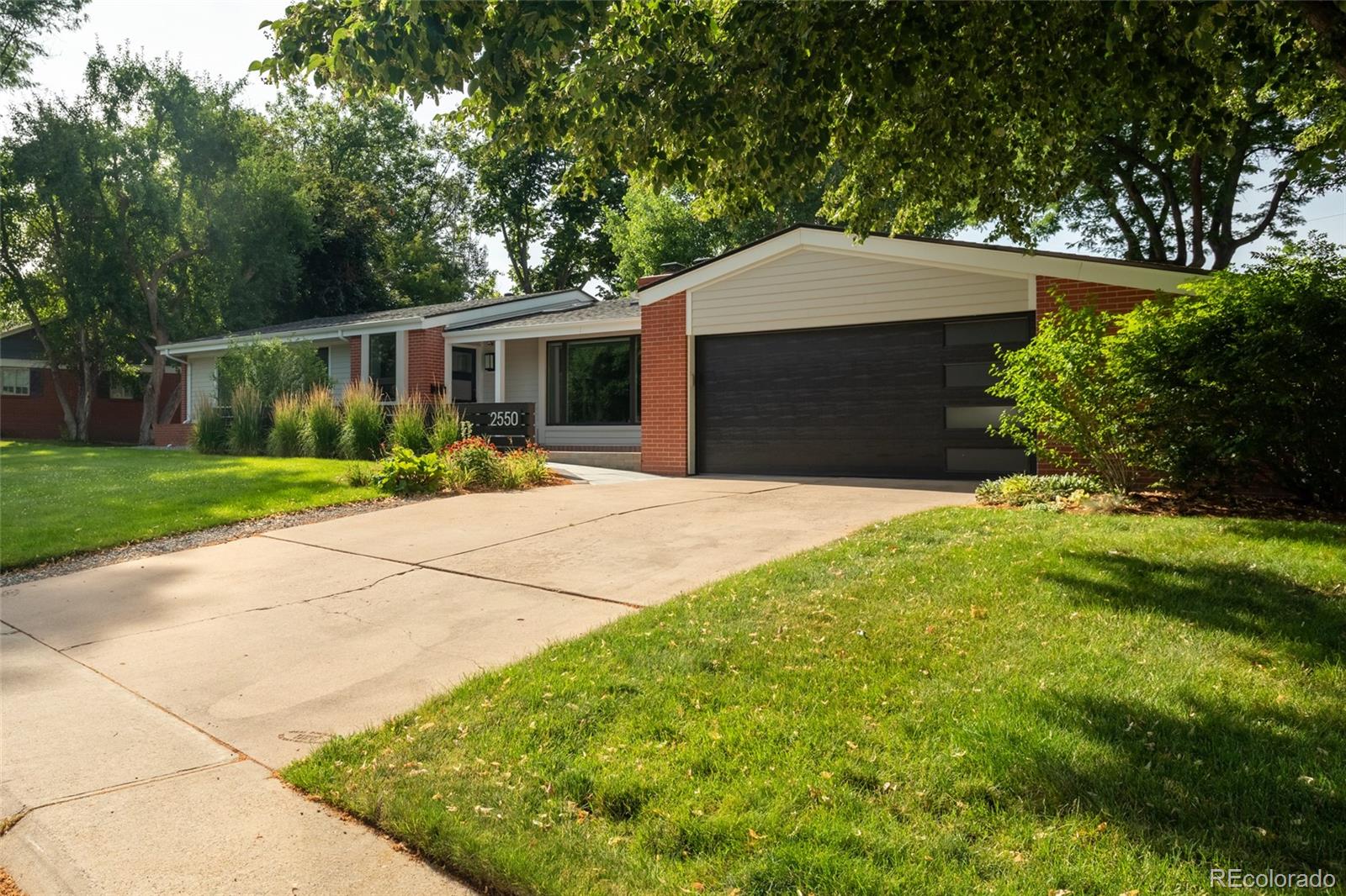 MLS Image #2 for 2550 e eldorado place,denver, Colorado