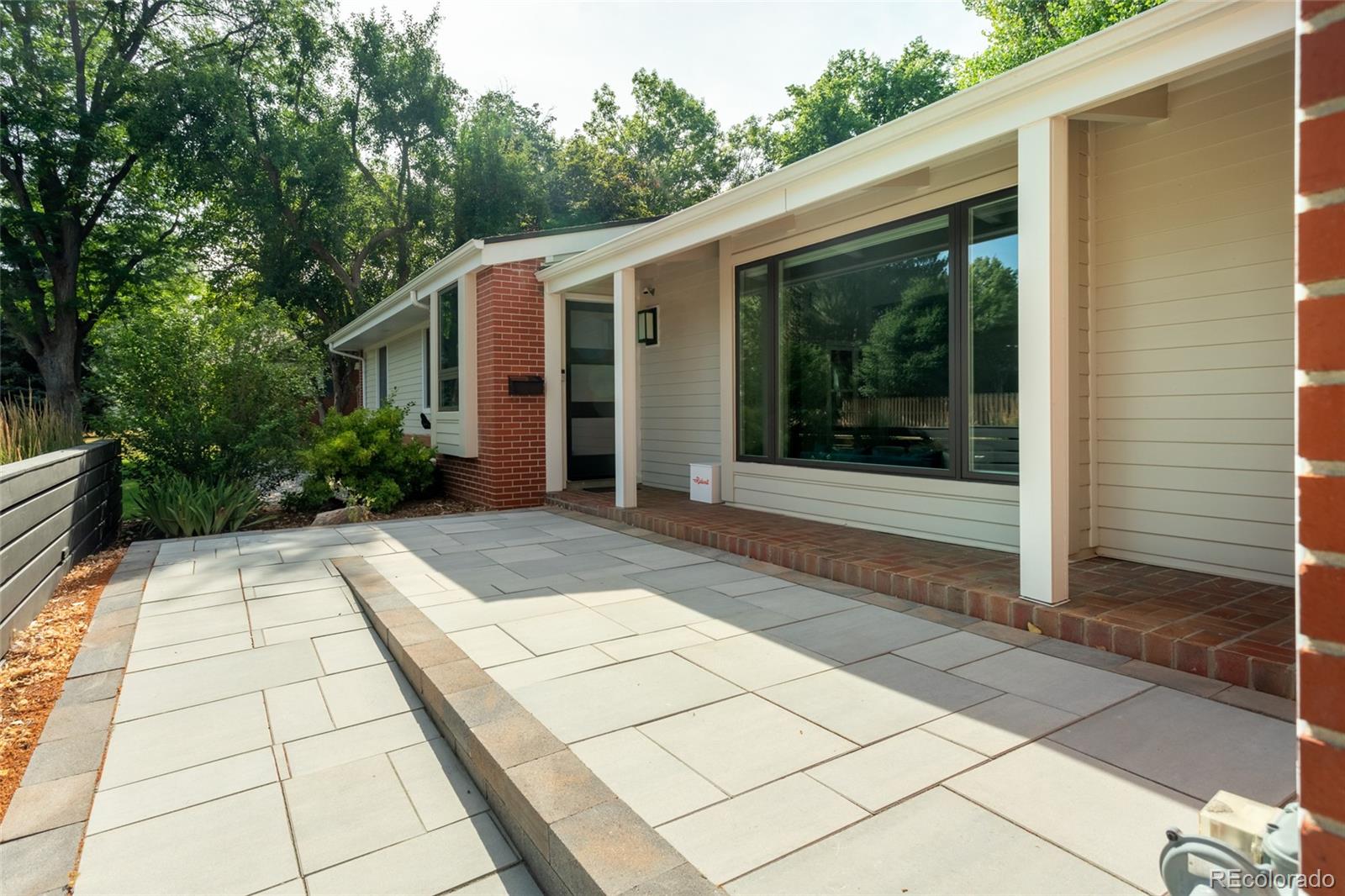 MLS Image #3 for 2550 e eldorado place,denver, Colorado