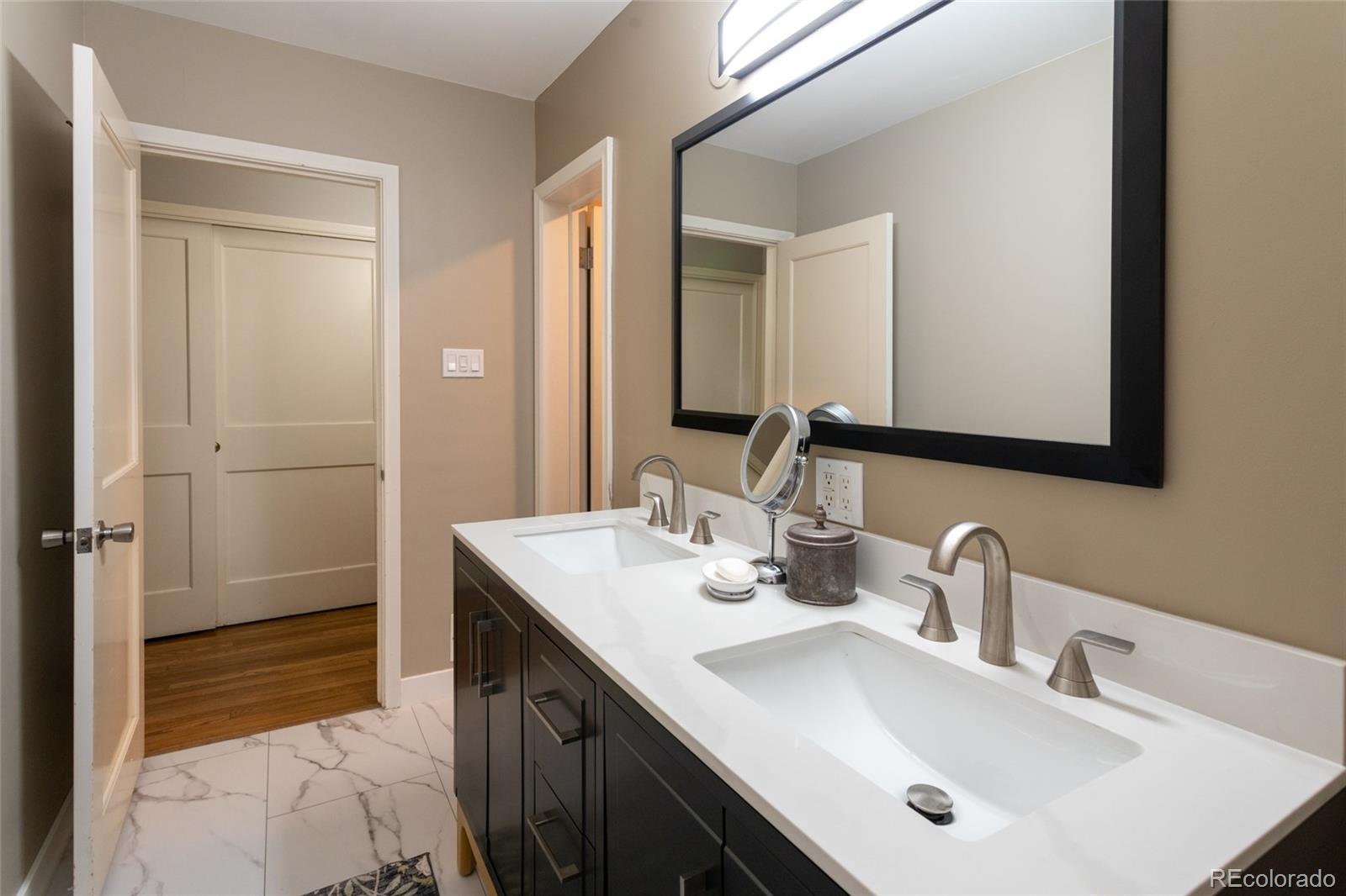 MLS Image #30 for 2550 e eldorado place,denver, Colorado