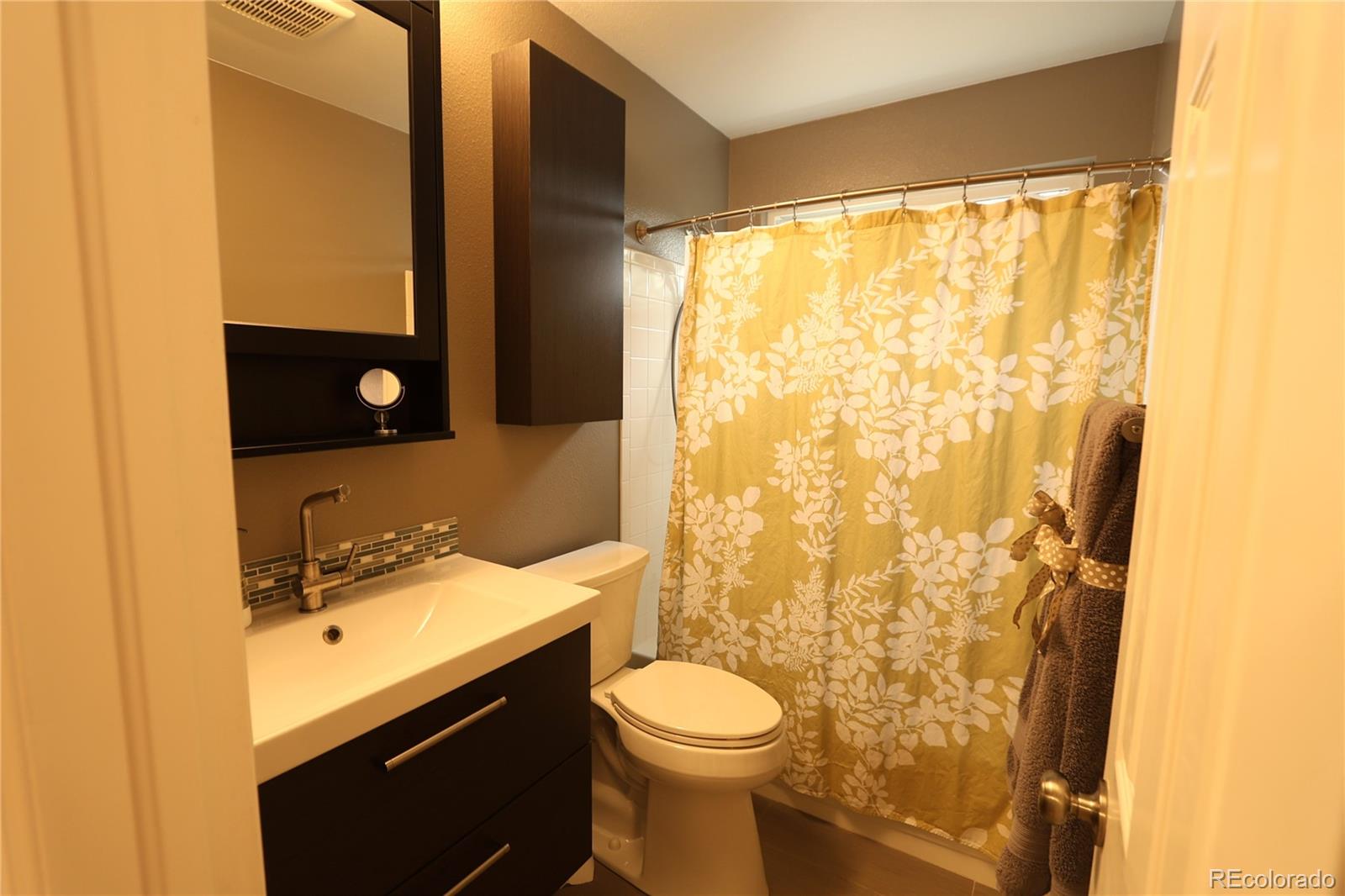 MLS Image #12 for 3713 w union avenue,denver, Colorado