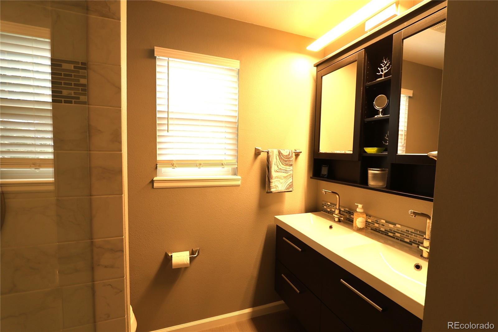 MLS Image #16 for 3713 w union avenue,denver, Colorado